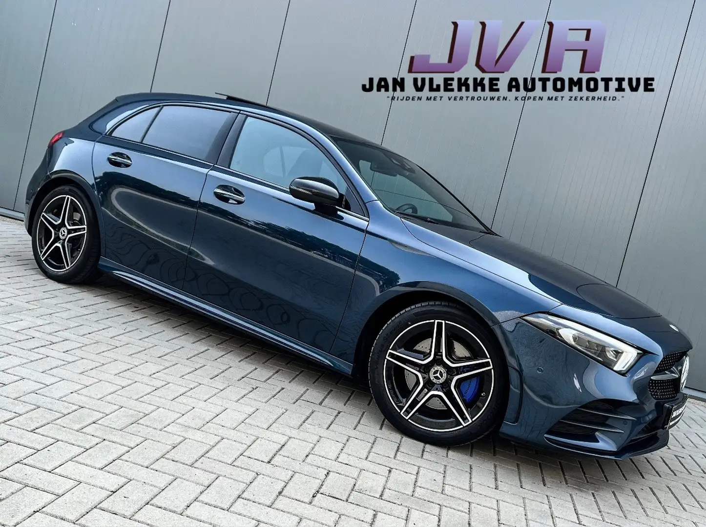 Mercedes-Benz A 220 KLASSE AMG Premium Plus Pano Sfeer Burm Bleu - 1