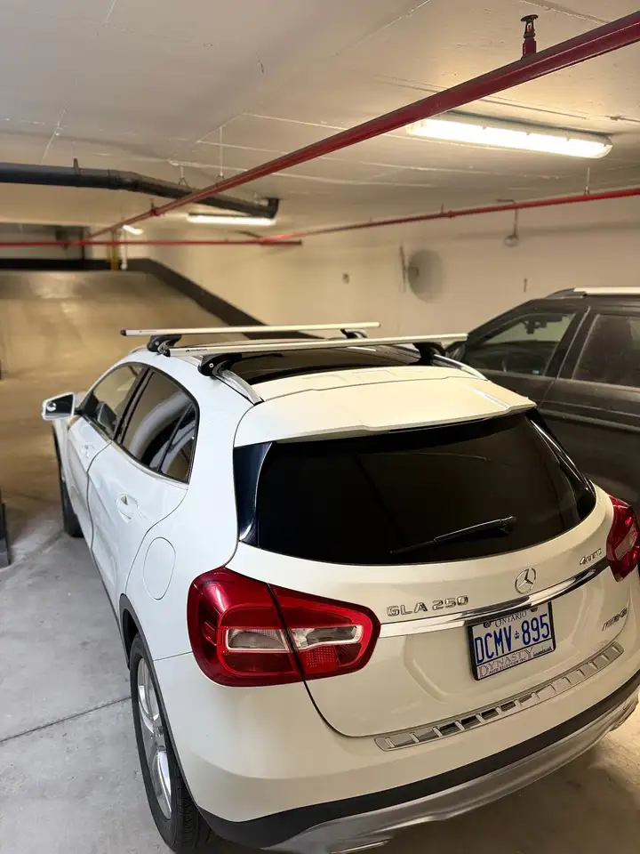 Mercedes-Benz GLA снимка Mercedes-Benz GLA