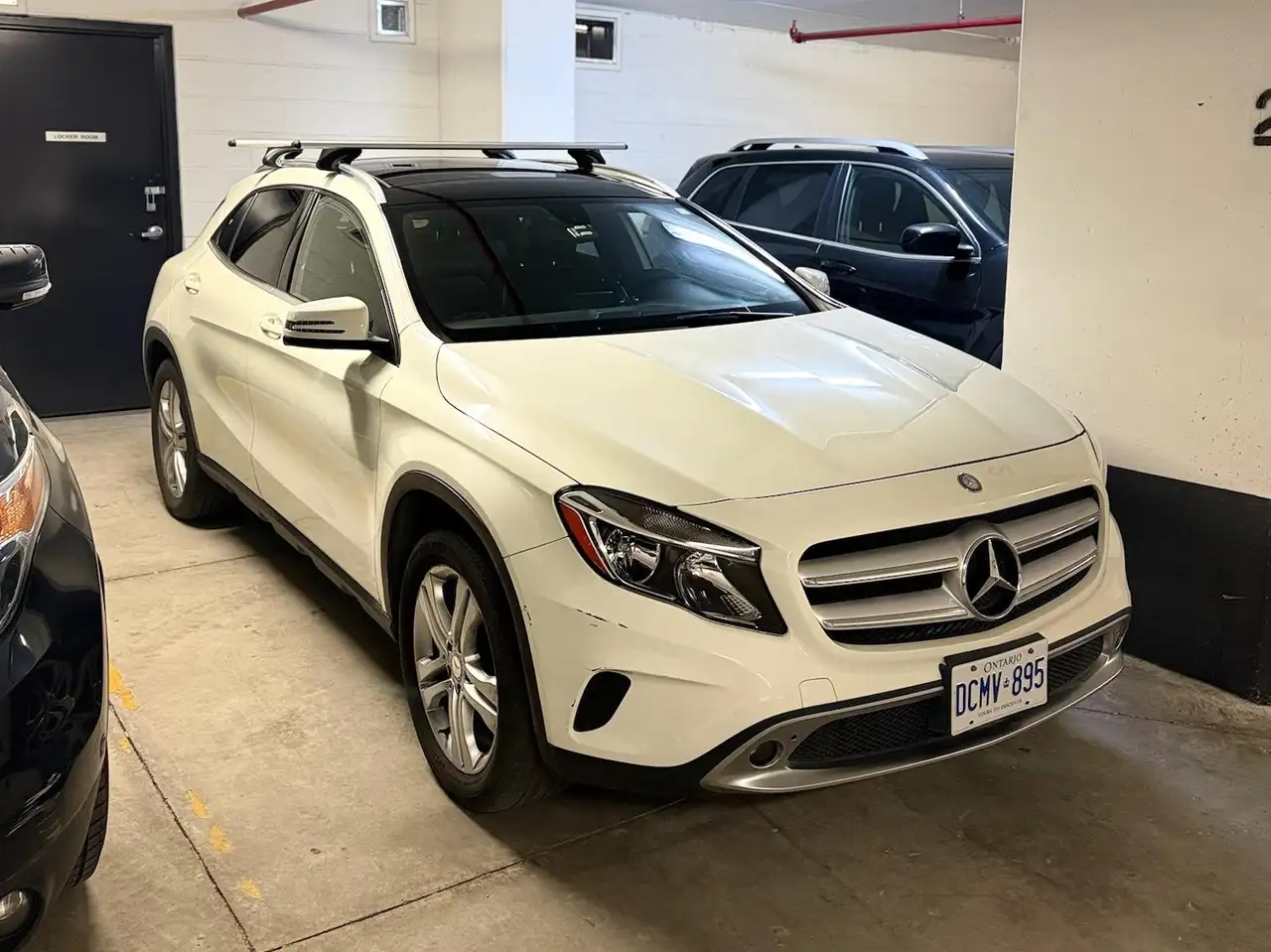 Mercedes-Benz GLA снимка Mercedes-Benz GLA