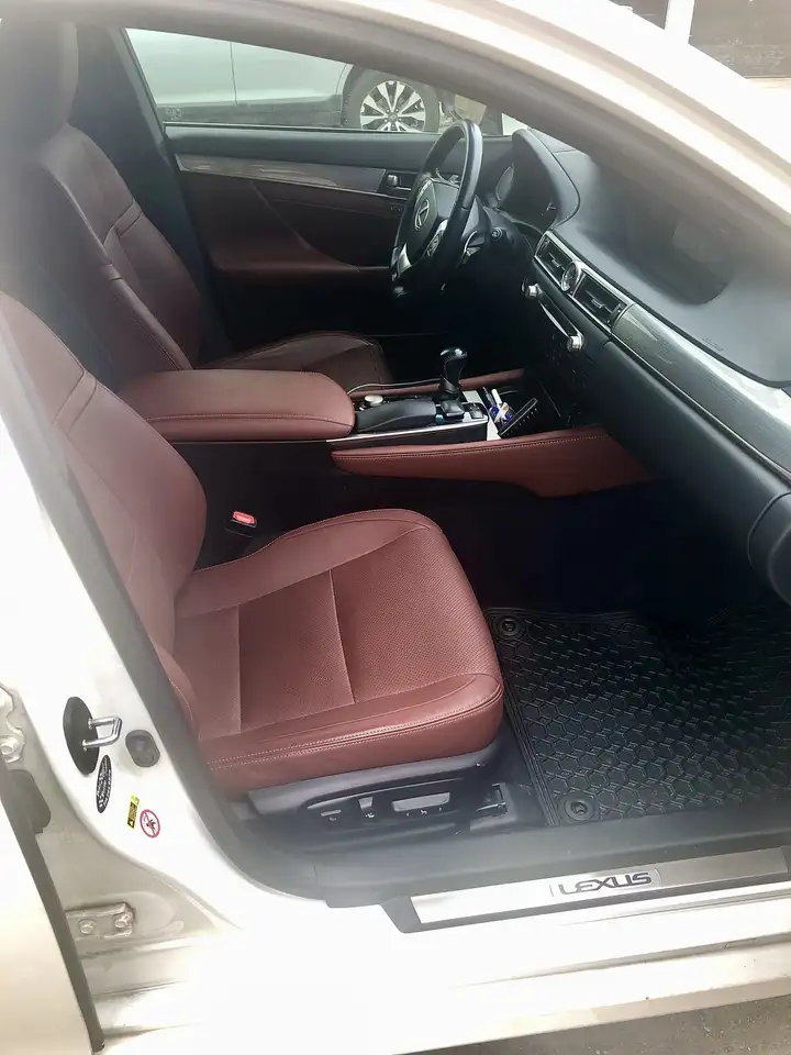 Lexus GS снимка Lexus GS