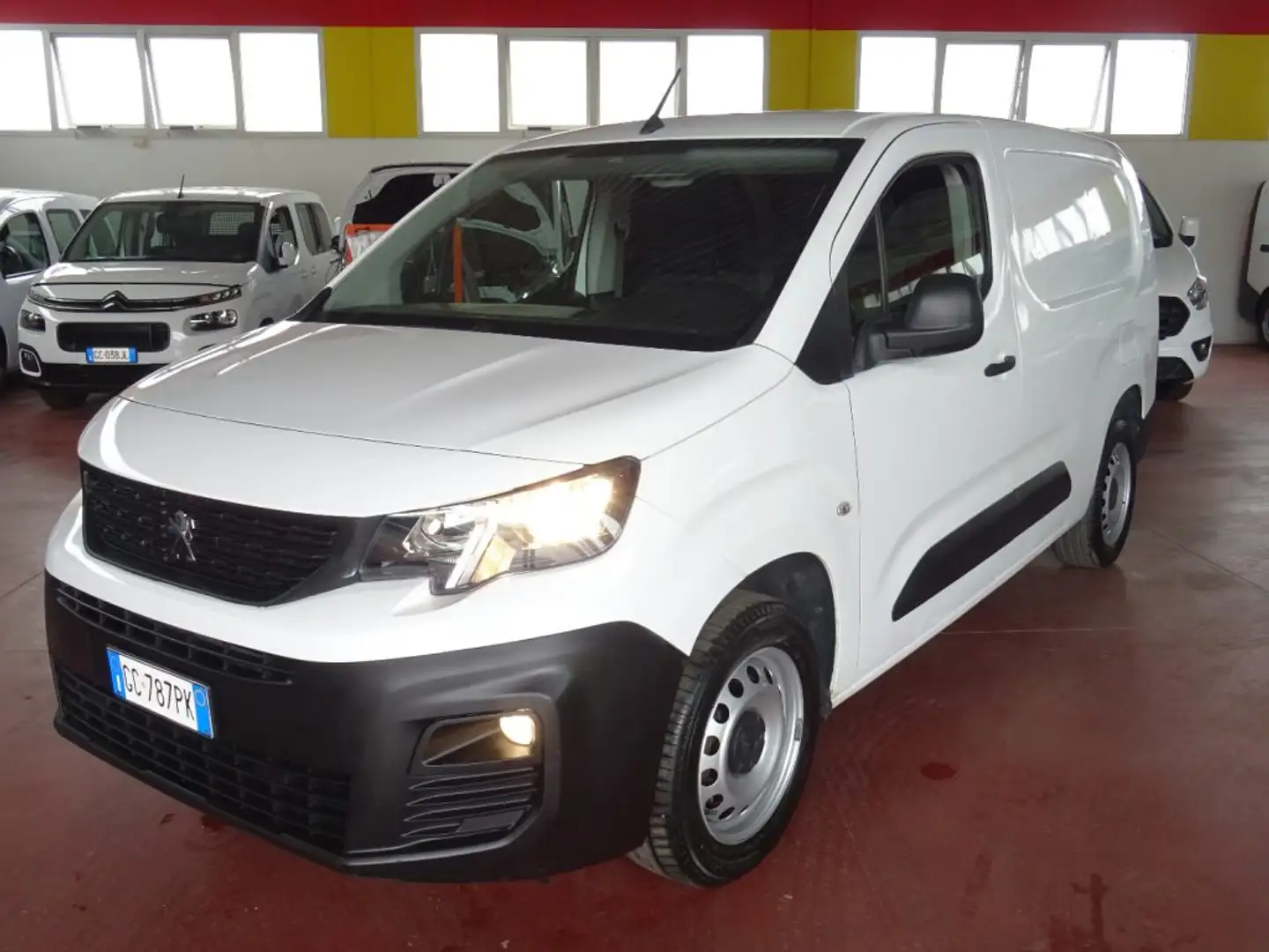 Peugeot Partner BlueHDi 100 S&S PLungo L2 Furgone Premium Blanc - 1