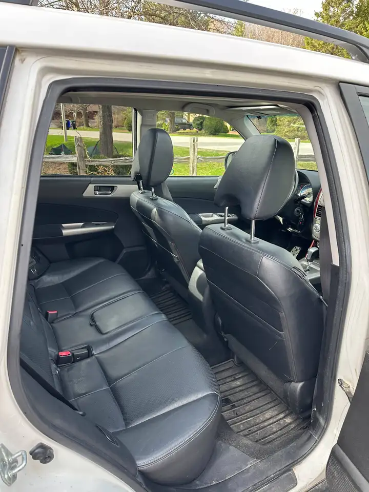 Subaru Forester снимка Subaru Forester