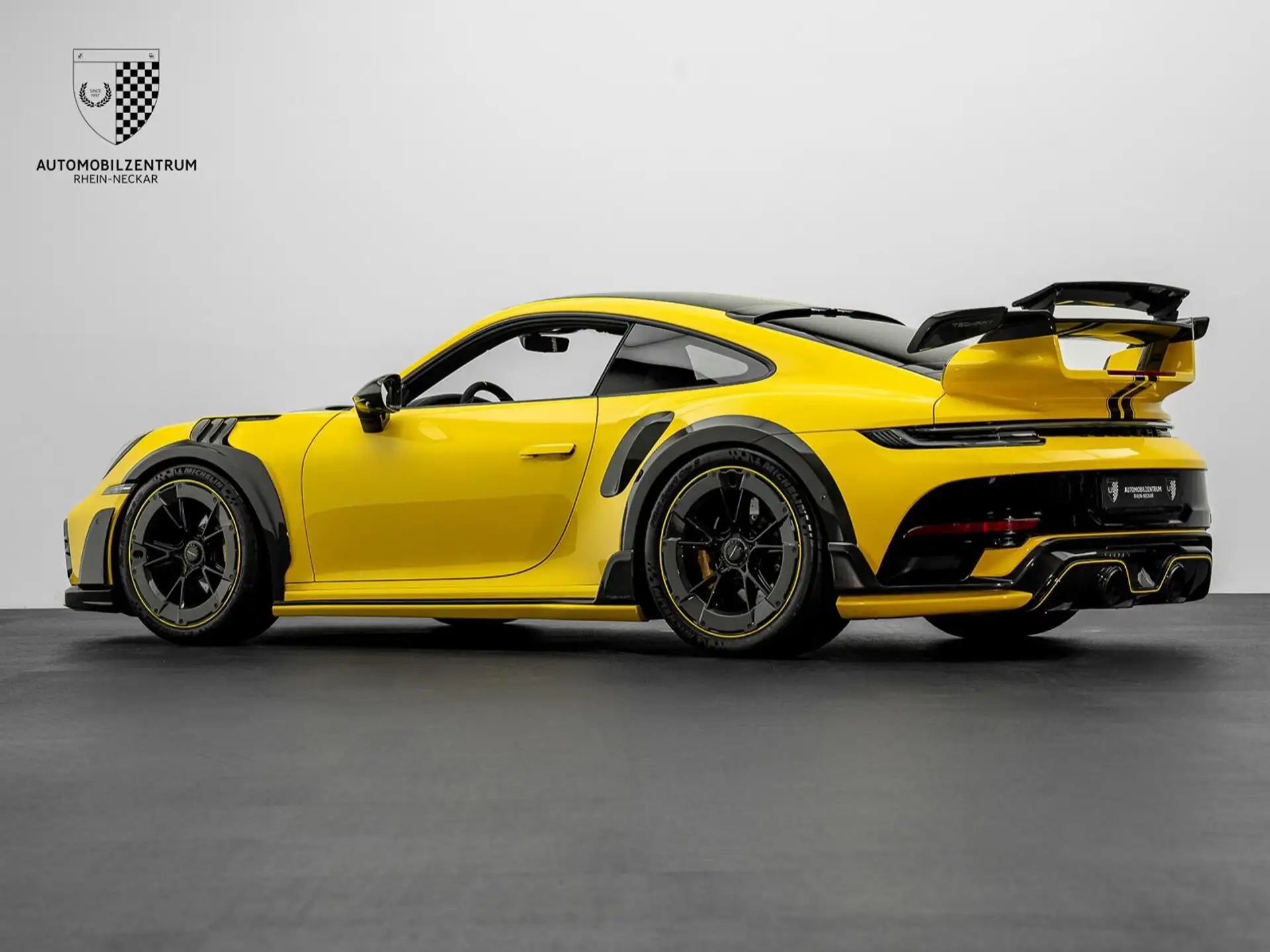 포르쉐 911 Turbo S Coupe 2022 노랑 사진 6