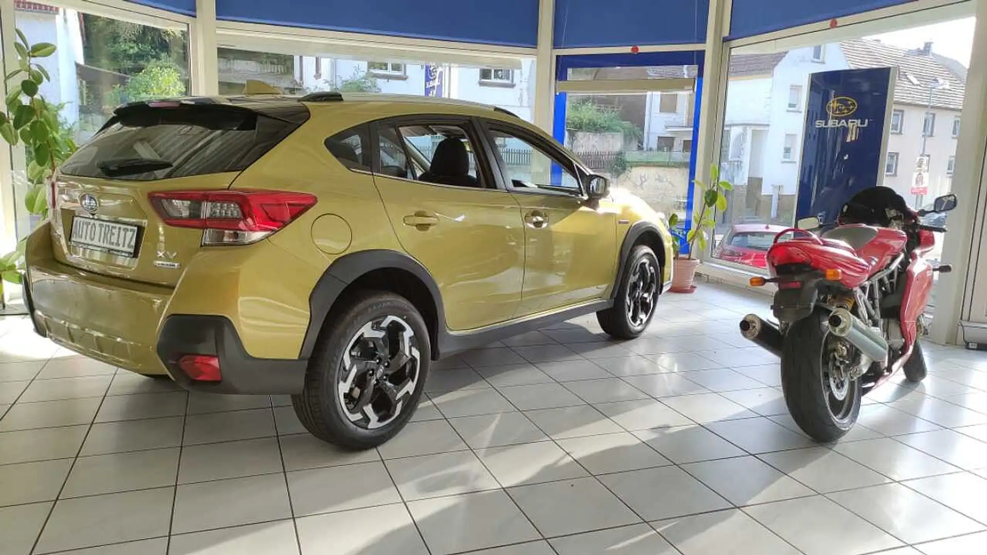 Subaru XV i e-BOXER 2.0 Comfort Navi Giallo - 2