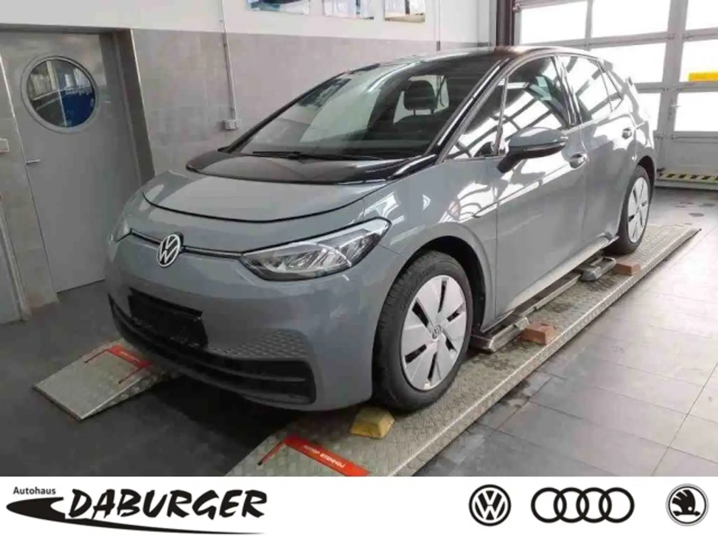 Volkswagen ID.3 Pro Performance 62kWh Sitzheizung Klima Navi Gris - 1