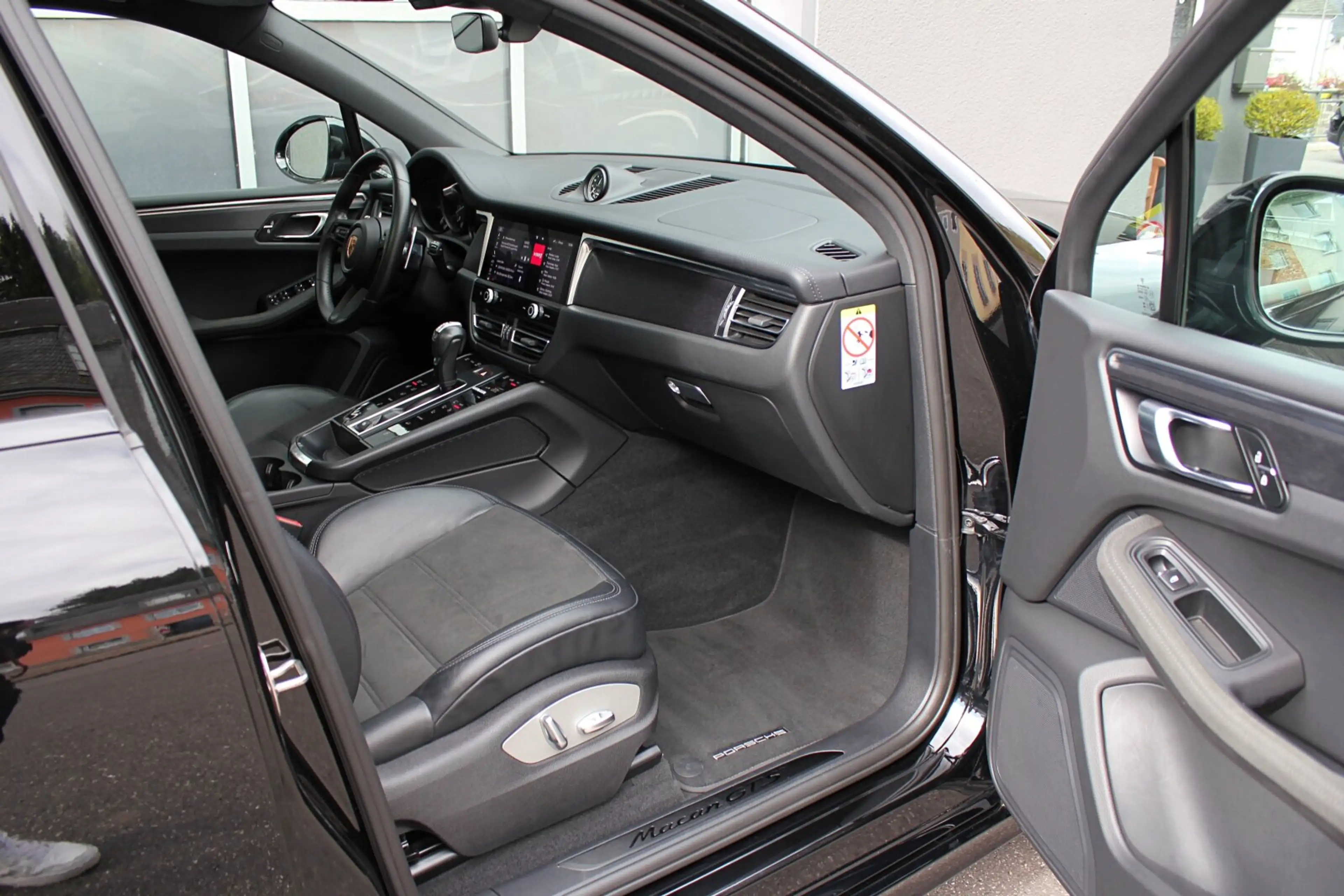 Porsche Macan GTS*Deut.FZG,Unfallfrei,ACC,Pano,PDLS+,360 — photo 7