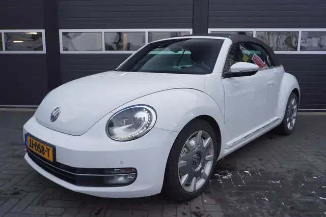 Volkswagen Beetle Cabriolet 1.2 TSI Design BlueMotion Aut/Cruise/Nav