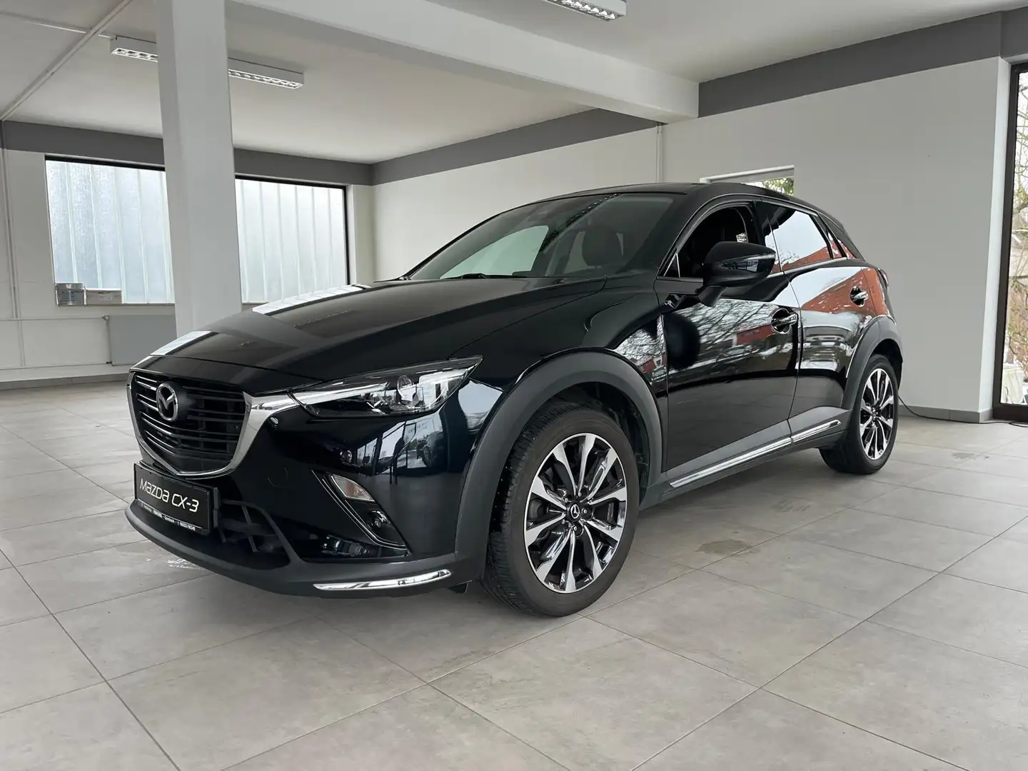 Mazda CX-3 SKYACTIV-G Selection,Design&Komfort-Paket,Navi,AHK Schwarz - 2
