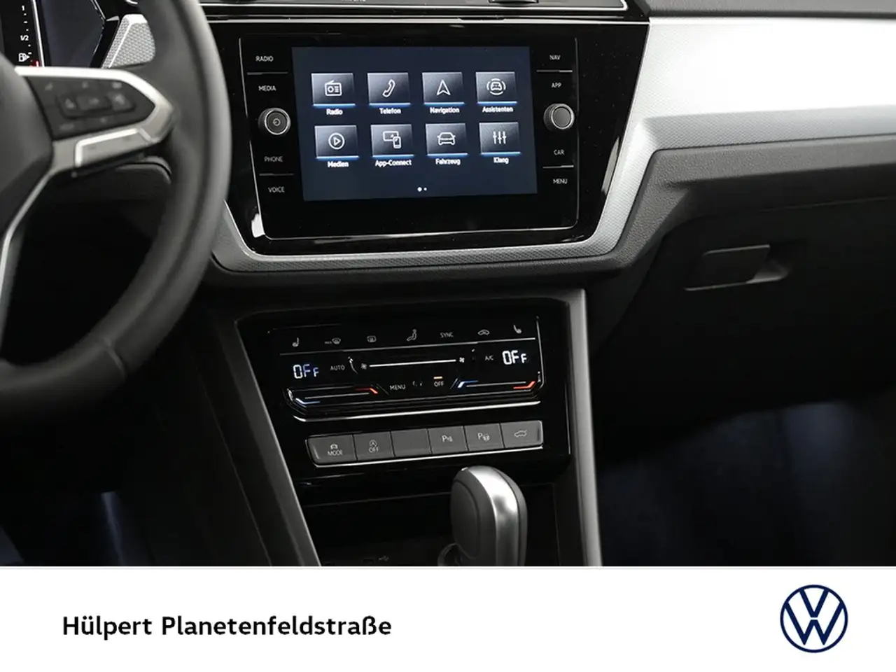 Volkswagen Touran 1.5 ENERGY 7SITZE CAM ACC LM17 NAVI 15