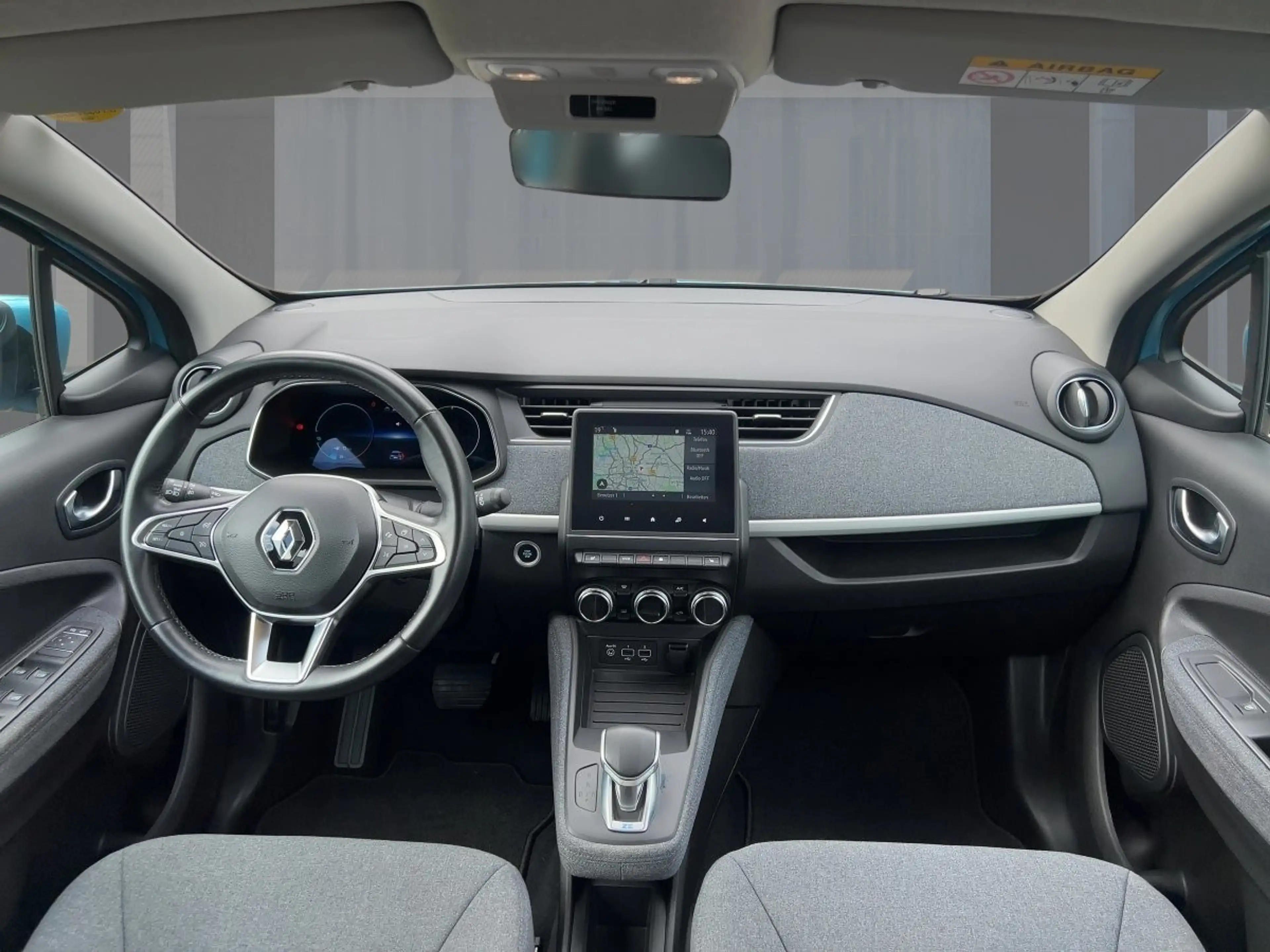 Renault ZOE R135 Z.E. 50 Experience CCS — photo 10