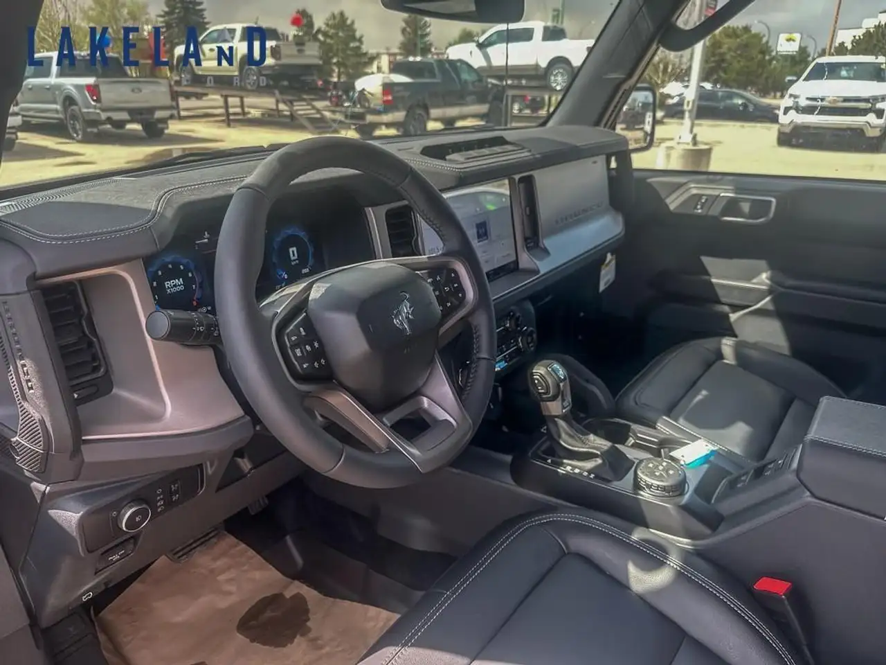 Ford Bronco снимка Ford Bronco