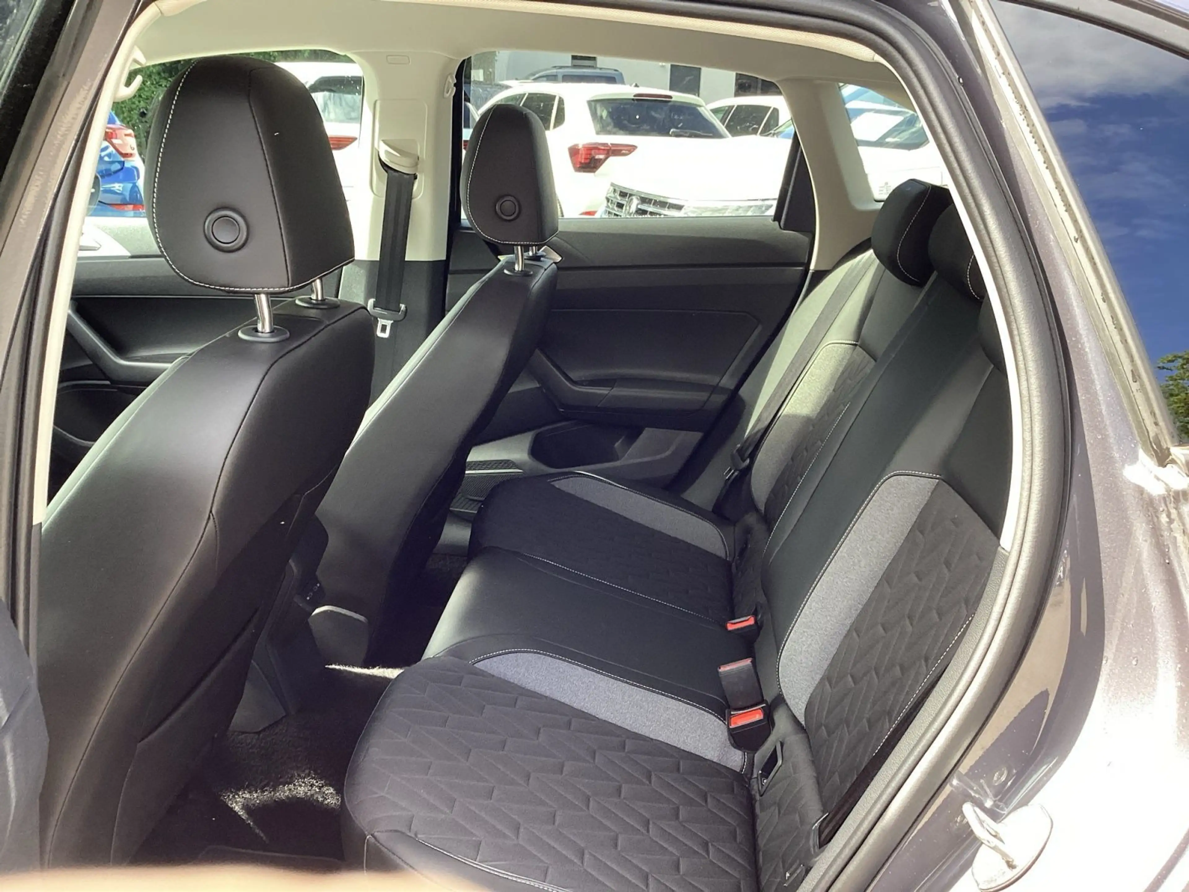 Volkswagen Taigo 1.0 TSI Goal AppConnect LED Sitzheizung — photo 14