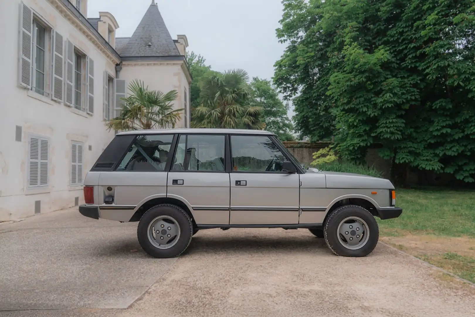 Land Rover Range Rover Classic Vogue V8 3.5L 163ch â 1986 Gris - 2