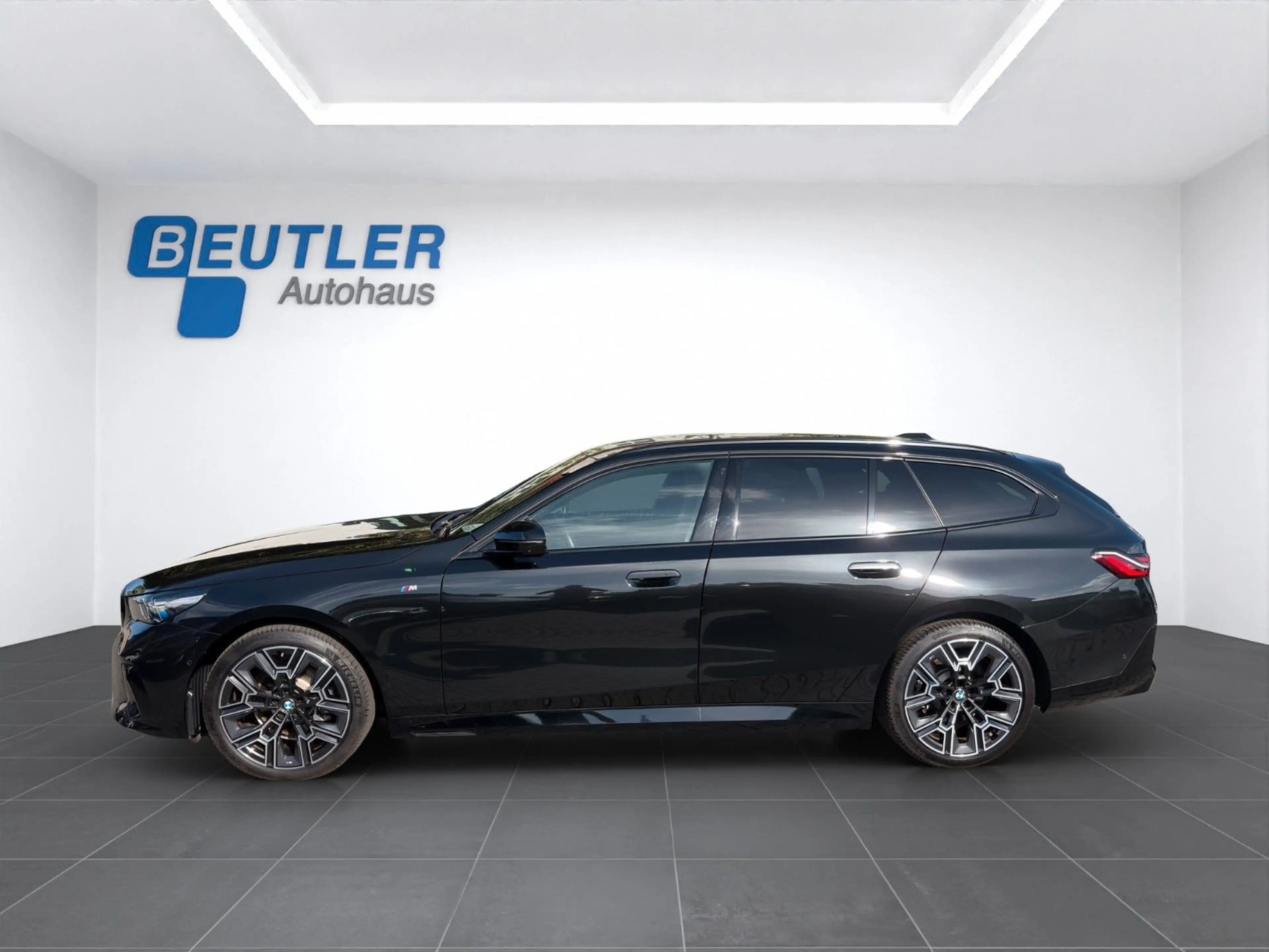 BMW 520 Touring 520i M Sport 20" HUD 360°-Kam ACC mit... — photo 2