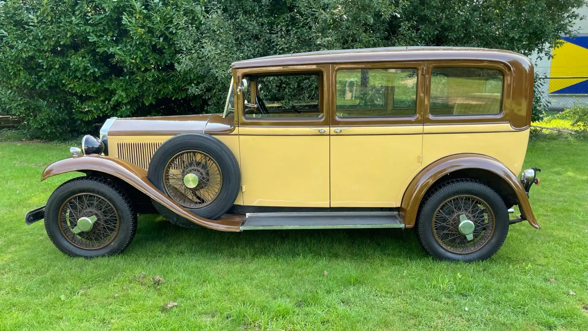 Oldtimer Lancia Artena Beige - 2