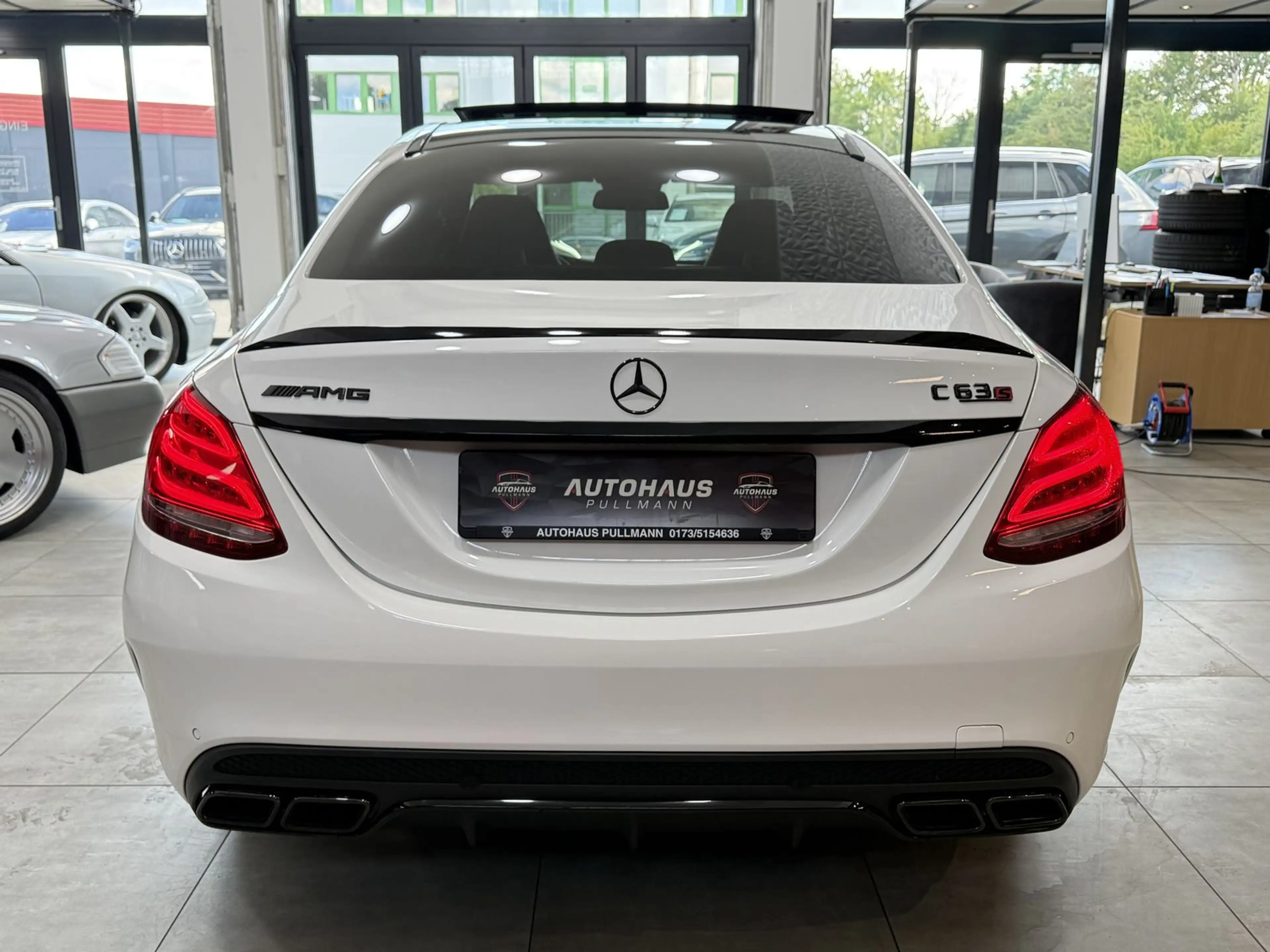 Mercedes-Benz C 63 AMG *SPORTSITZE+PANO+AMBIENTE — photo 5