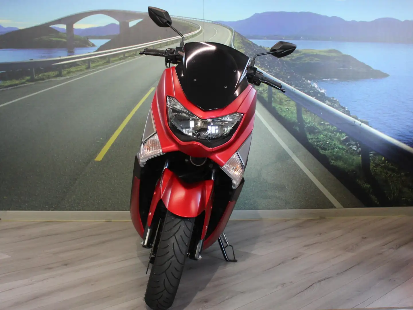 Yamaha NMAX 155 - 2018 - km 14364 Rot - 2