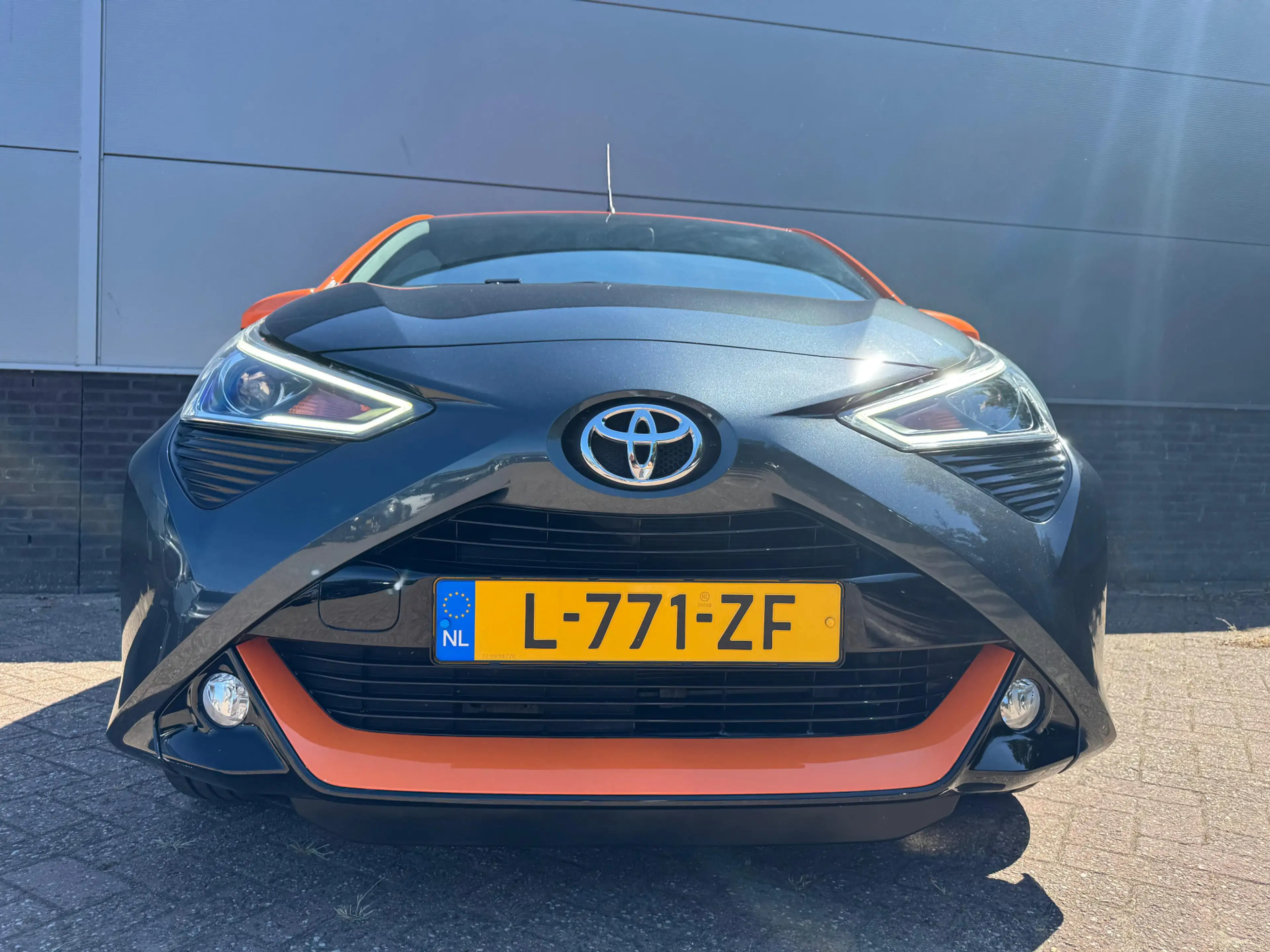 Toyota Aygo 1.0 VVT-i TeamNL — photo 8