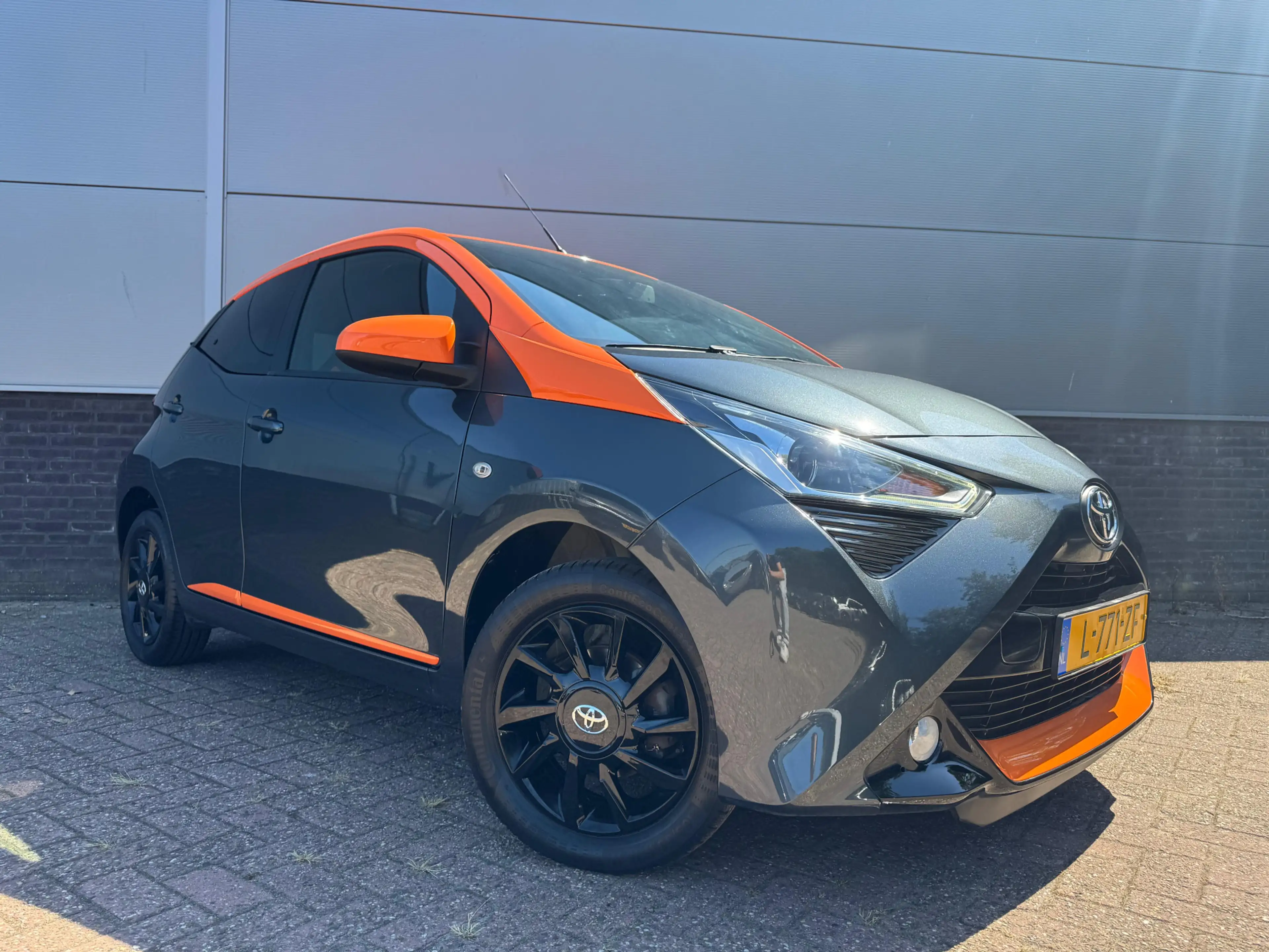 Toyota Aygo 1.0 VVT-i TeamNL — photo 6