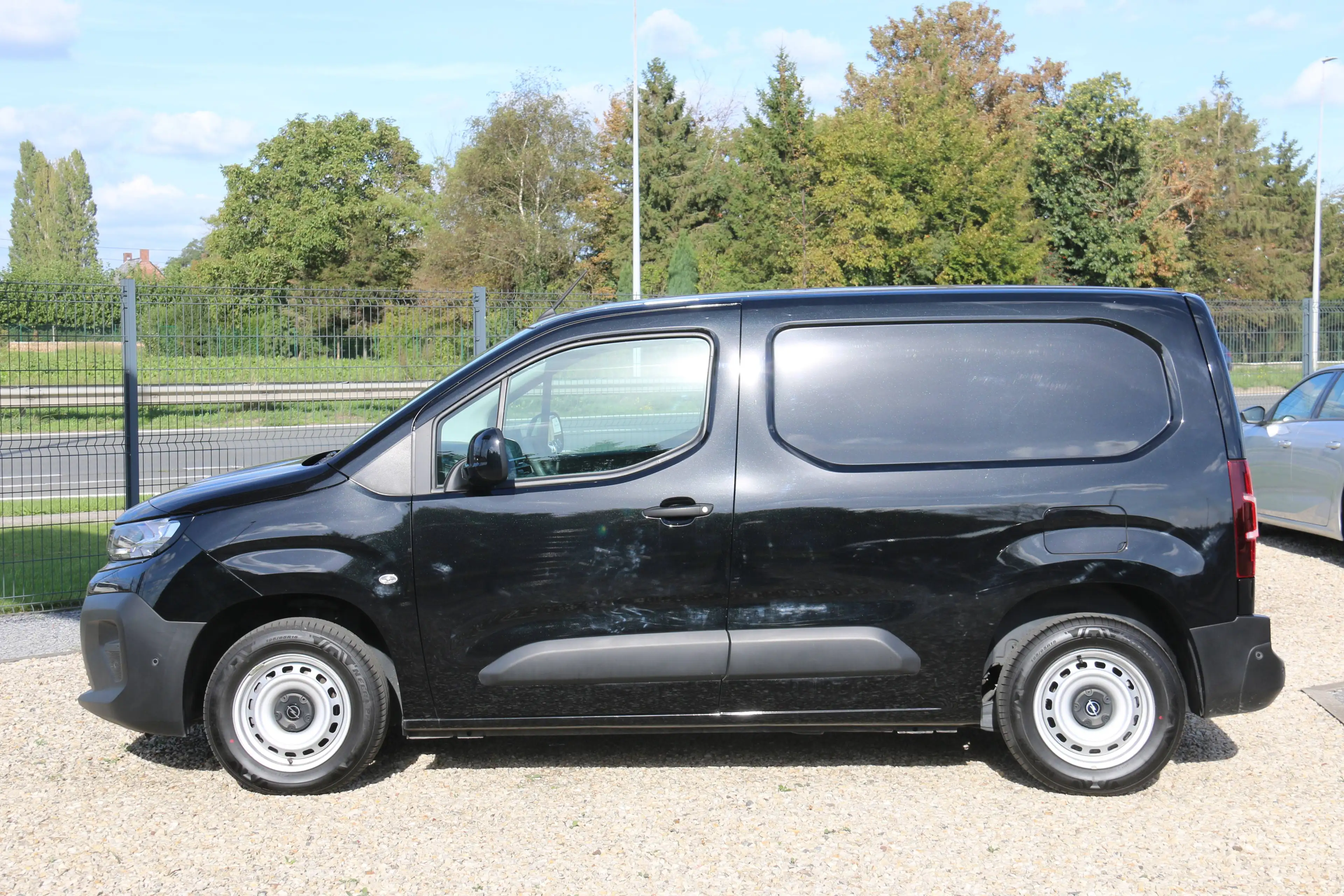 Opel Combo 1.5 TD BI L1H1 Light S/S (EU6.4) — photo 4