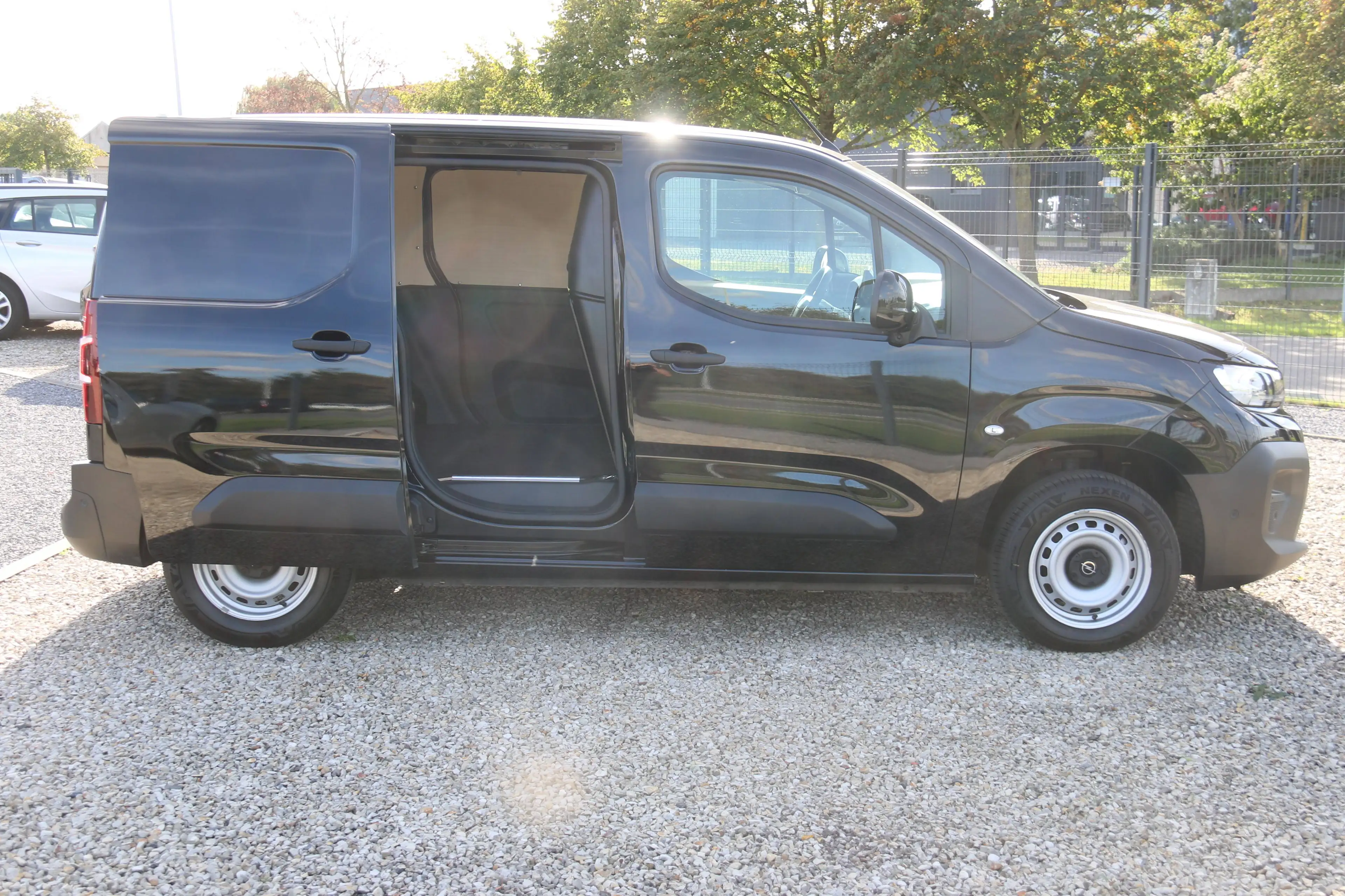 Opel Combo 1.5 TD BI L1H1 Light S/S (EU6.4) — photo 12