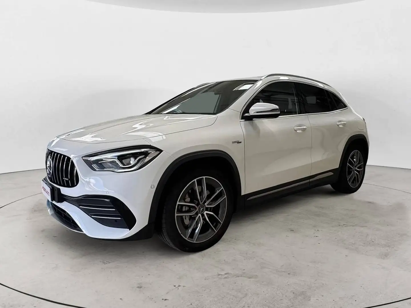 Mercedes-Benz GLA 35 AMG 4matic Weiß - 1