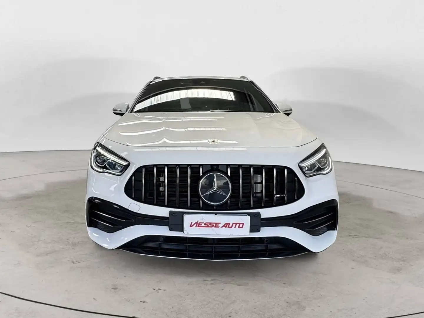 Mercedes-Benz GLA 35 AMG 4matic Weiß - 2