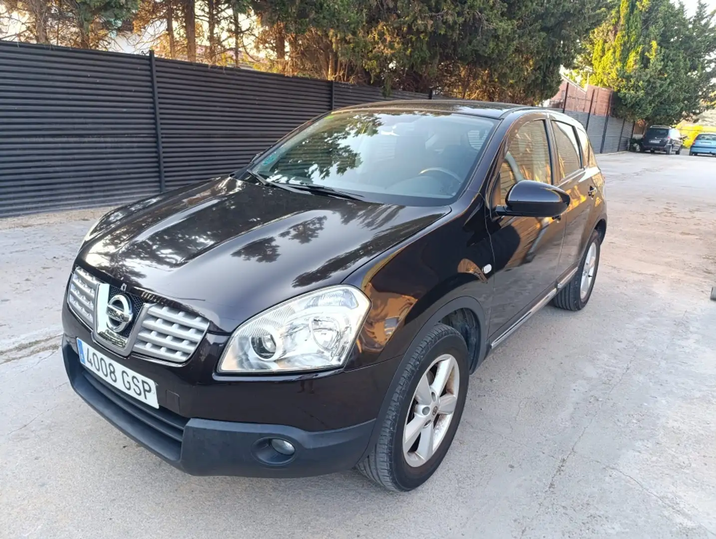 Nissan Qashqai Q+2 1.6 Tekna Sport 4x2 17´´ Paars - 2