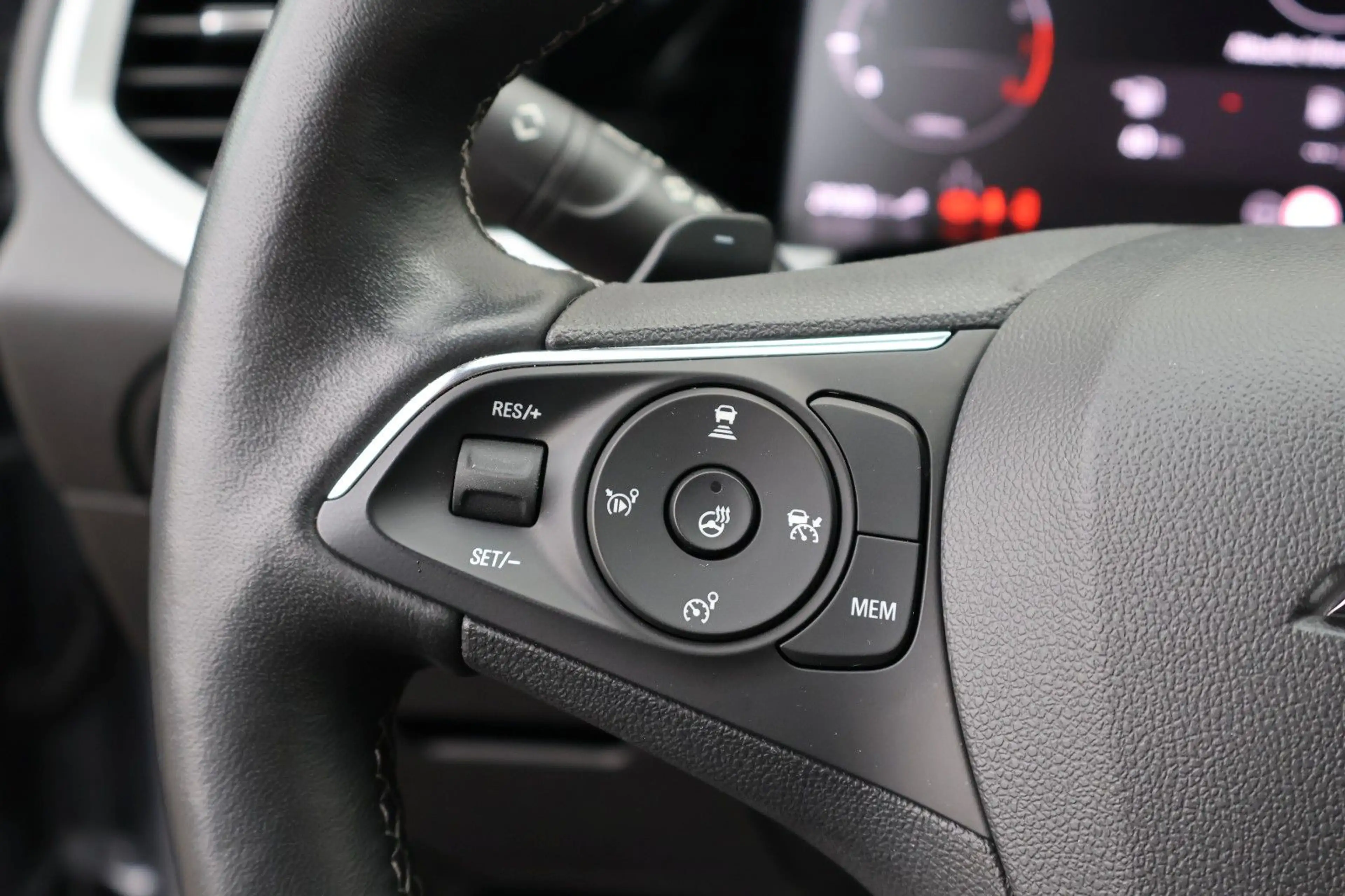 Opel Grandland X Grandland 1.2 Turbo AT8 Ultimate+Night Vision+ — photo 21