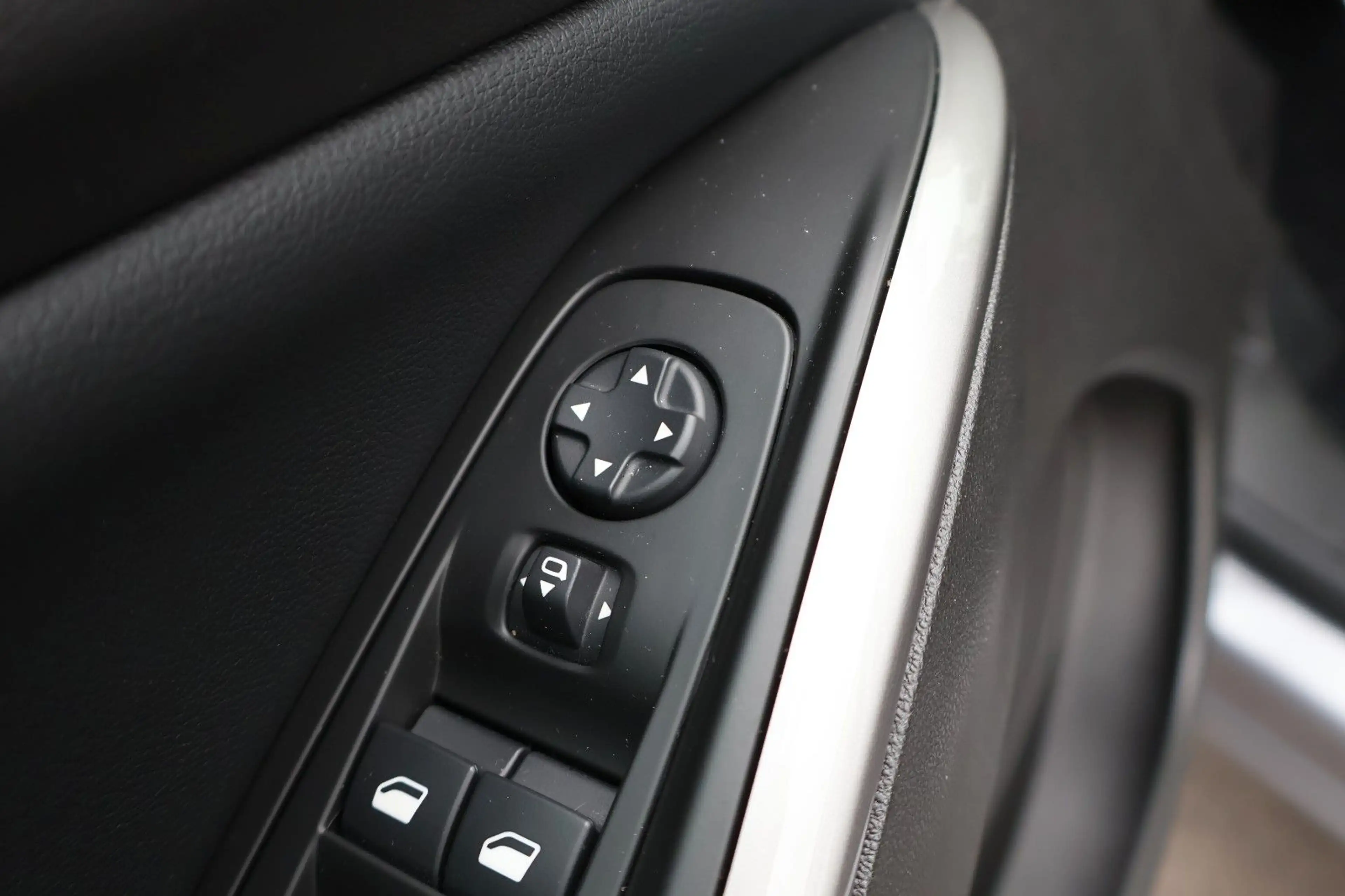 Opel Grandland X Grandland 1.2 Turbo AT8 Ultimate+Night Vision+ — photo 17