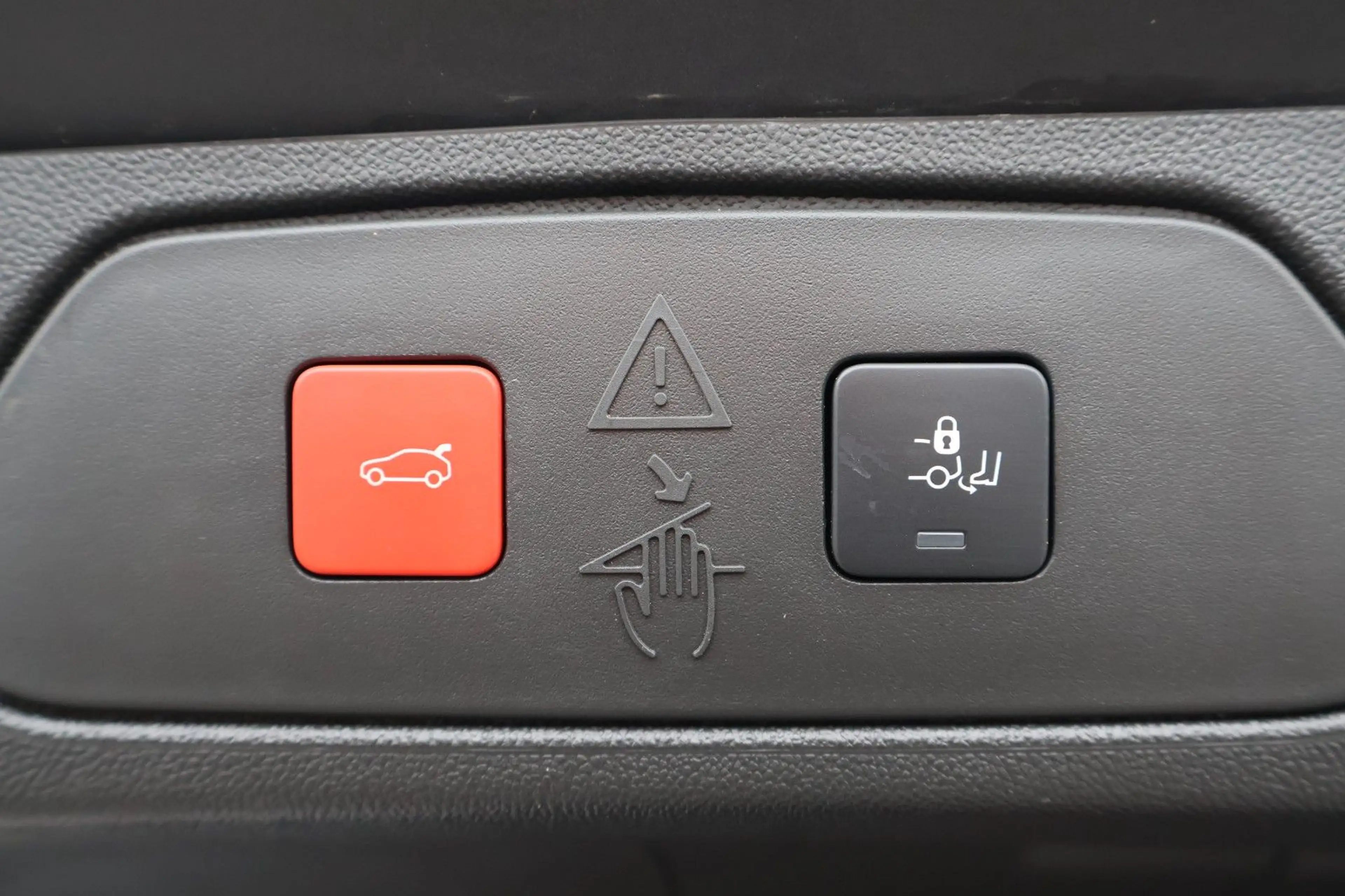 Opel Grandland X Grandland 1.2 Turbo AT8 Ultimate+Night Vision+ — photo 19