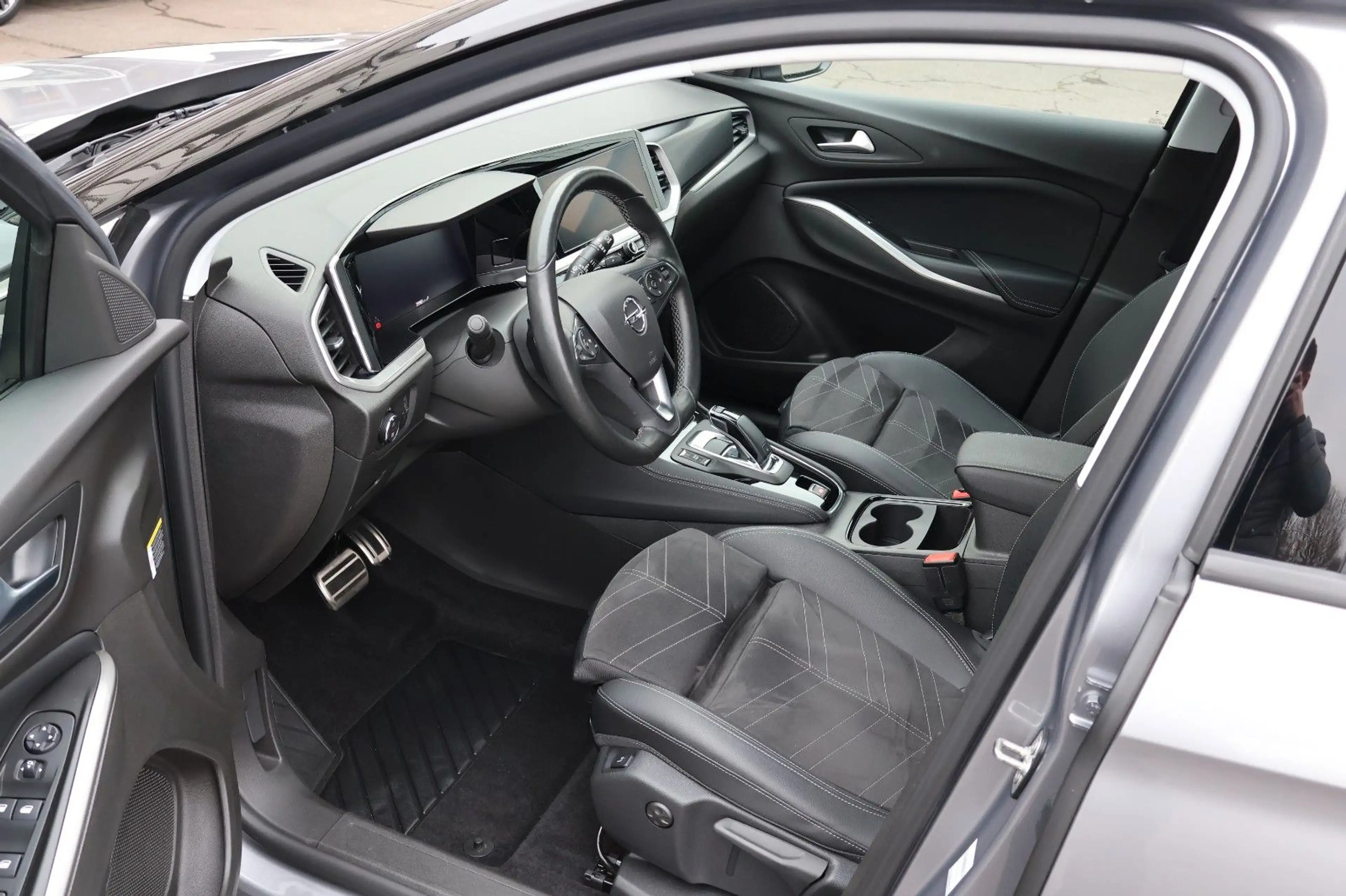 Opel Grandland X Grandland 1.2 Turbo AT8 Ultimate+Night Vision+ — photo 7
