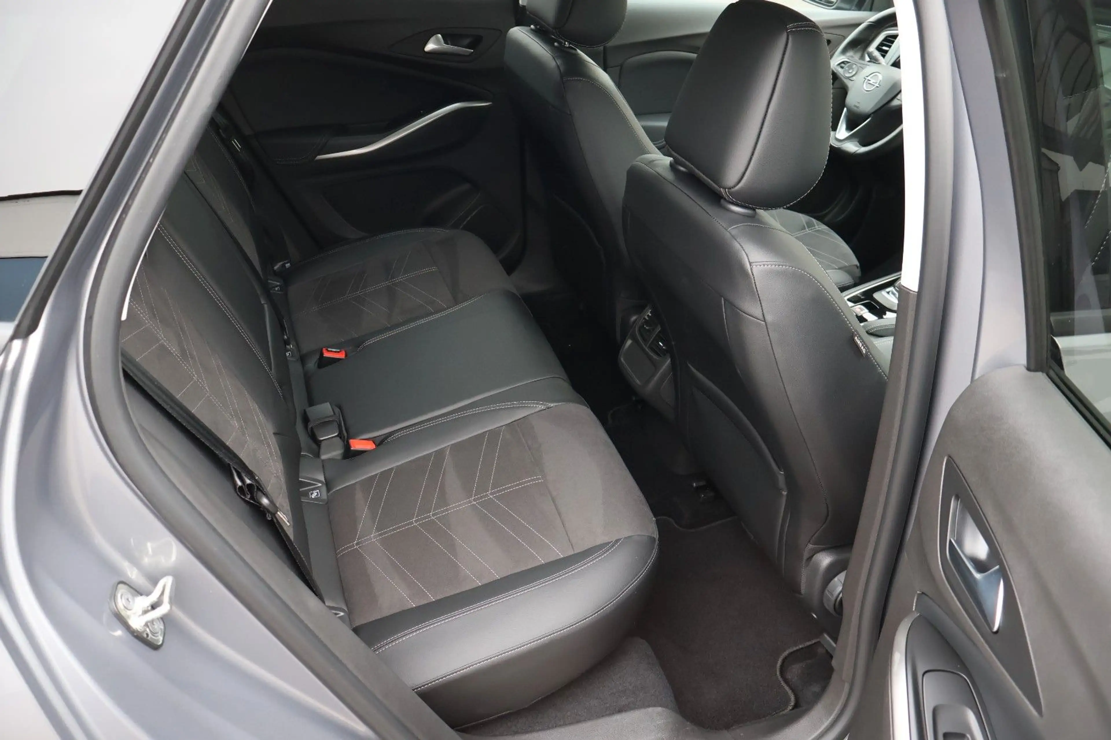 Opel Grandland X Grandland 1.2 Turbo AT8 Ultimate+Night Vision+ — photo 10