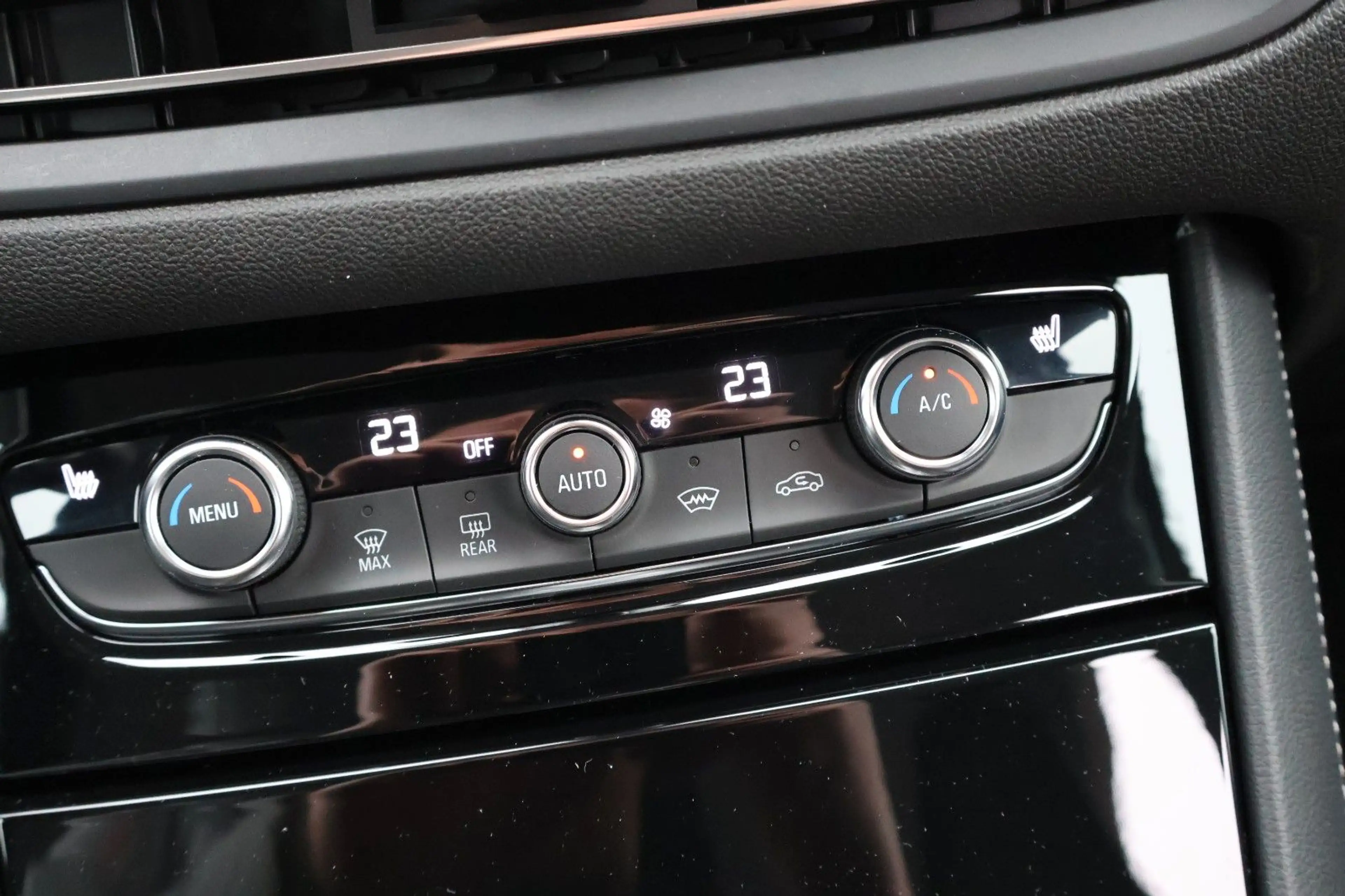 Opel Grandland X Grandland 1.2 Turbo AT8 Ultimate+Night Vision+ — photo 26