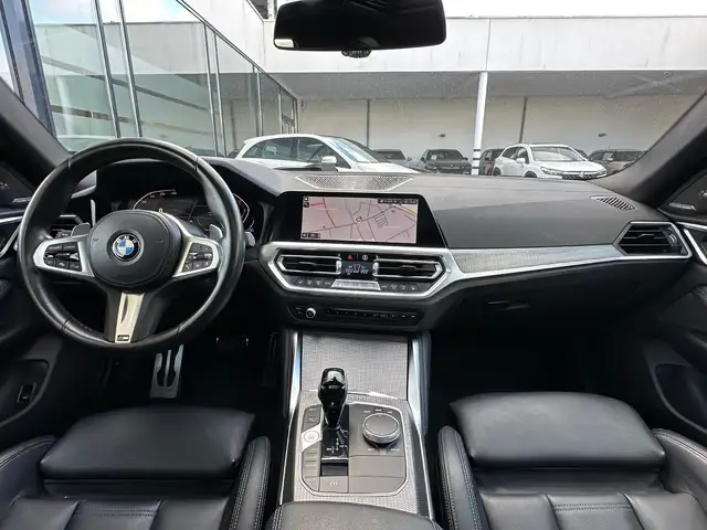 BMW 4 Series view 14