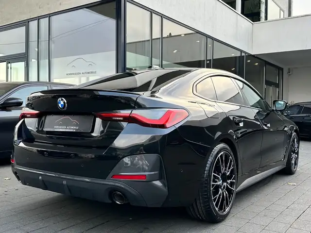BMW 4 Series view 4