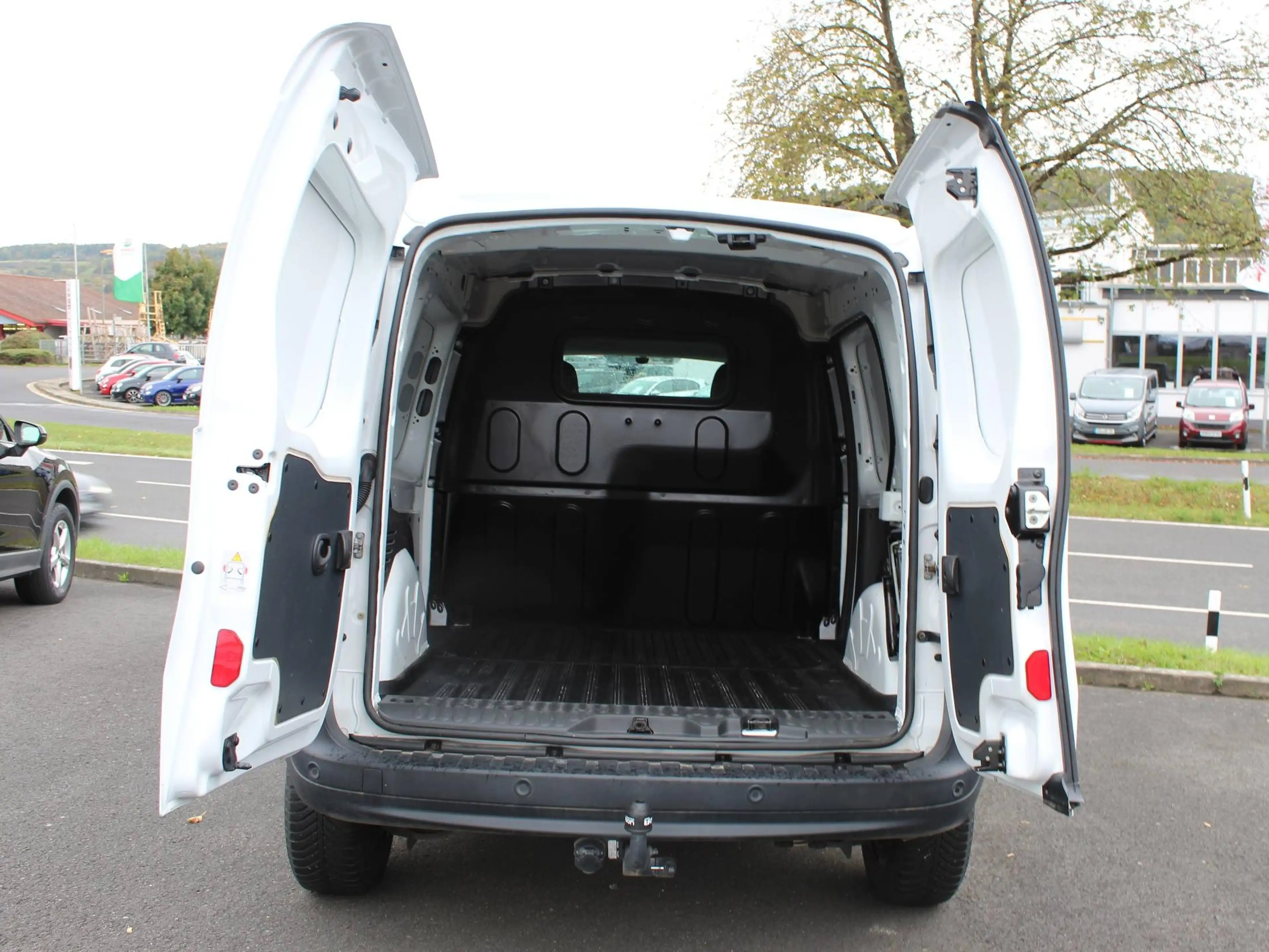 Renault Kangoo Rapid Extra, HU+AU+INSPEKTION NEU, Trennwand mit Fenster, Schiebetür rechts, Hecktüren — photo 11