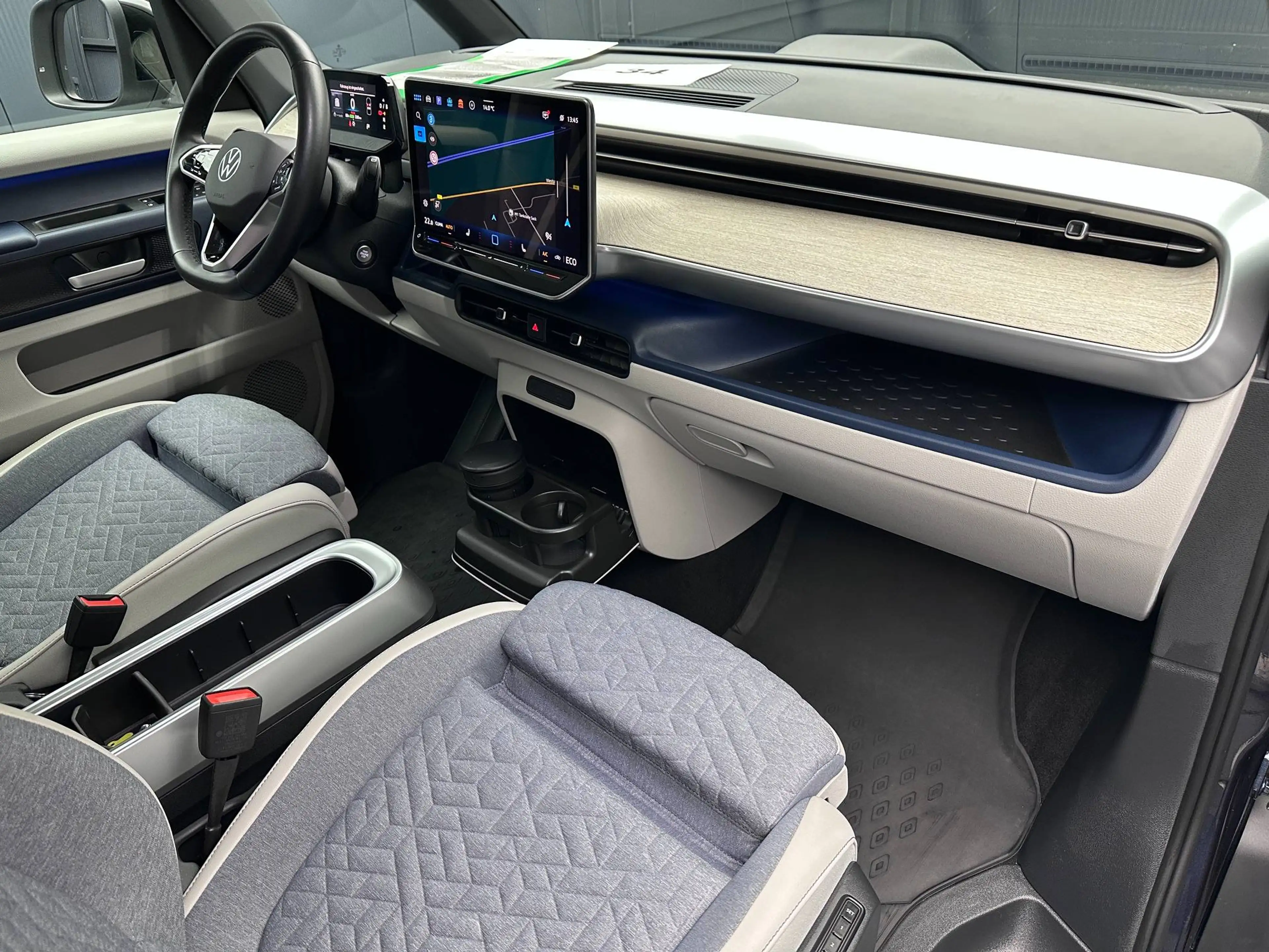 Volkswagen ID. Buzz Pro 210 kW *Design-Paket*20Zoll*AHK*360*MASSAGE* — photo 11