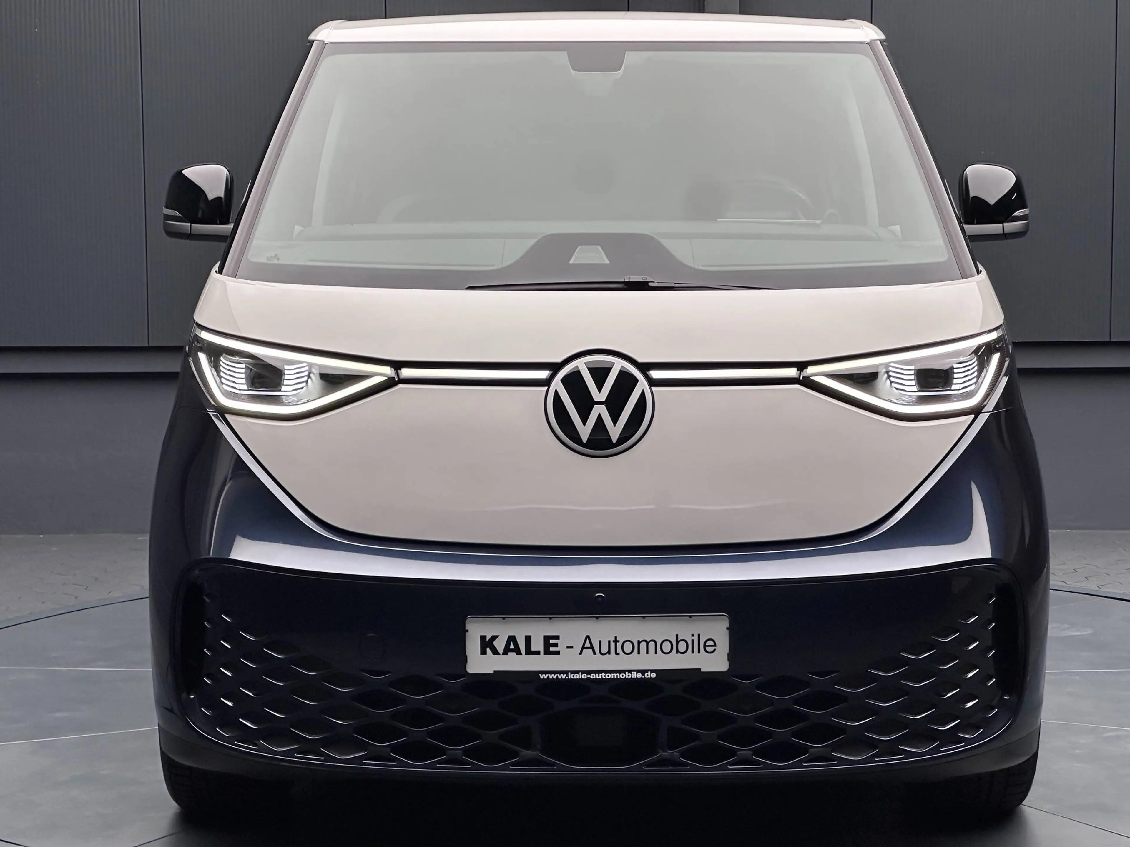 Volkswagen ID. Buzz Pro 210 kW *Design-Paket*20Zoll*AHK*360*MASSAGE* — photo 8