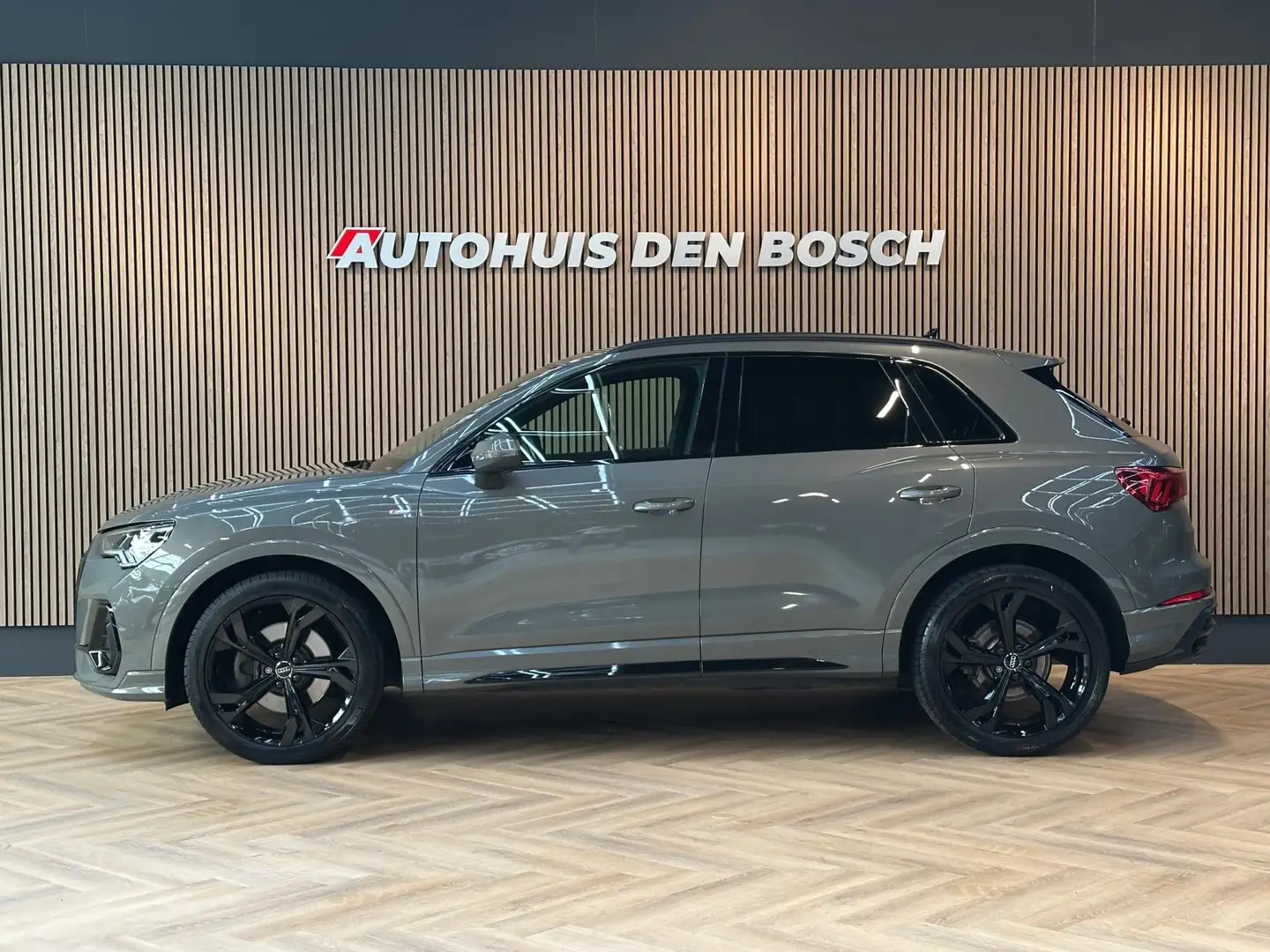 Audi Q3 40 TFSI Quattro S Line 190PK - Trekhaak - Navi Gris - 2