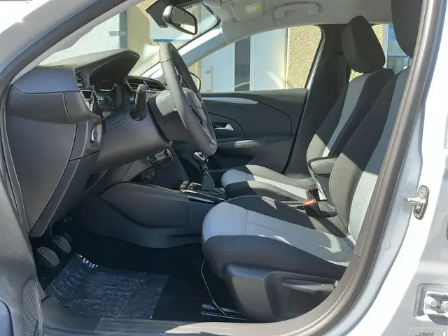 Opel Corsa view 9