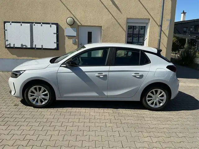 Opel Corsa view 3