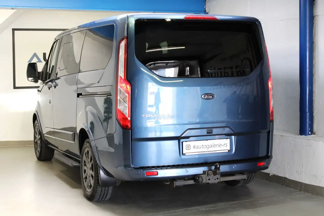 Ford Tourneo Custom