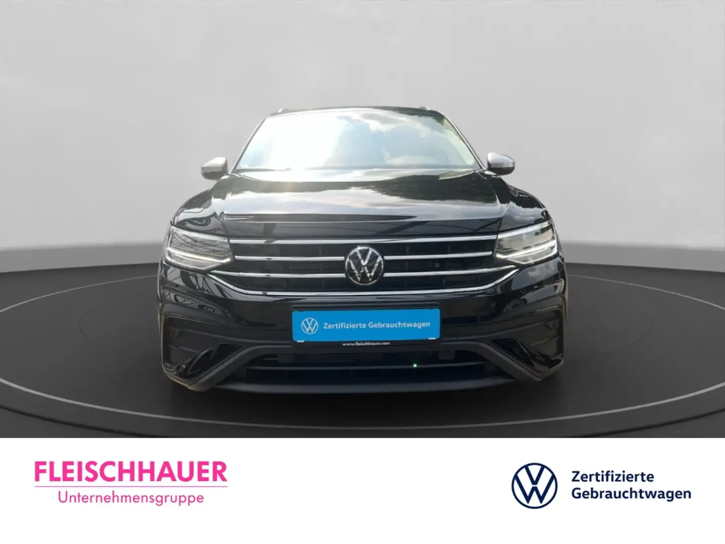 Volkswagen Tiguan Allspace 2.0 TDI Life DSG 7 Sitzer AHK Navi Digitales Cockp Zwart - 2