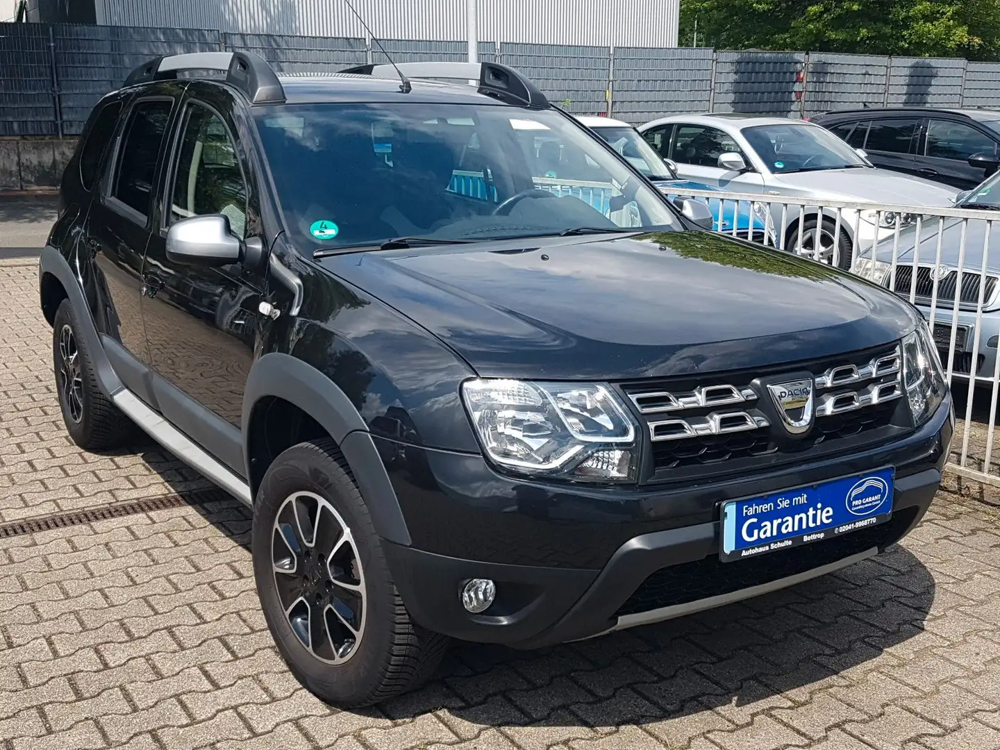 Dacia Duster 1.2 TCe Urban Explorer Navi Kamera AHK Noir - 1