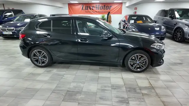 BMW 1 Series view 7