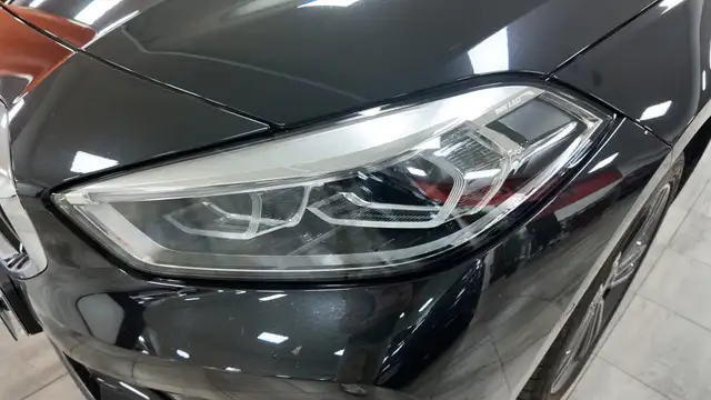 BMW 1 Series view 10