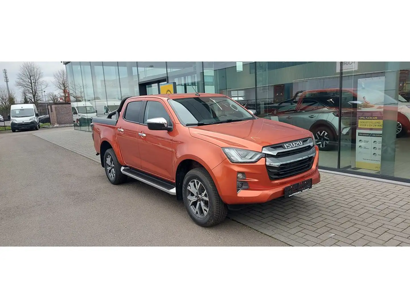 Isuzu D-Max LSX AT6 Leder, Cover, Navi via app, Camera Orange - 1