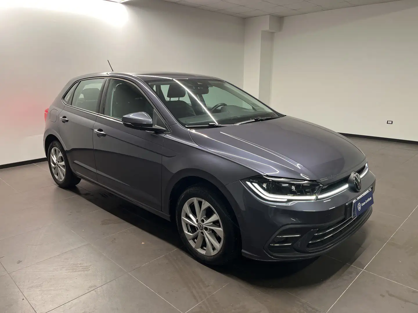 Volkswagen Polo Nuova Style 1.0 TSI 70 kW (95 CV) DSG Gris - 2