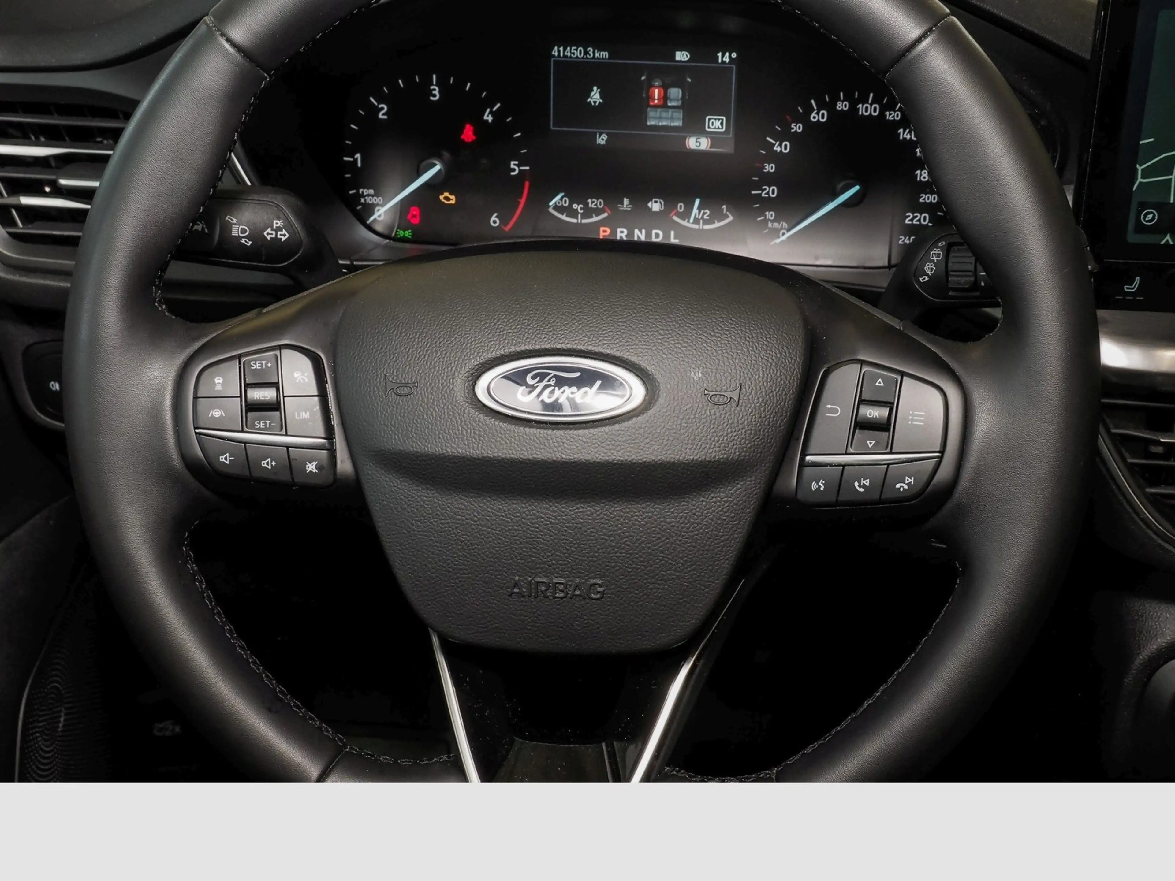 Ford Focus TITANIUM — photo 14